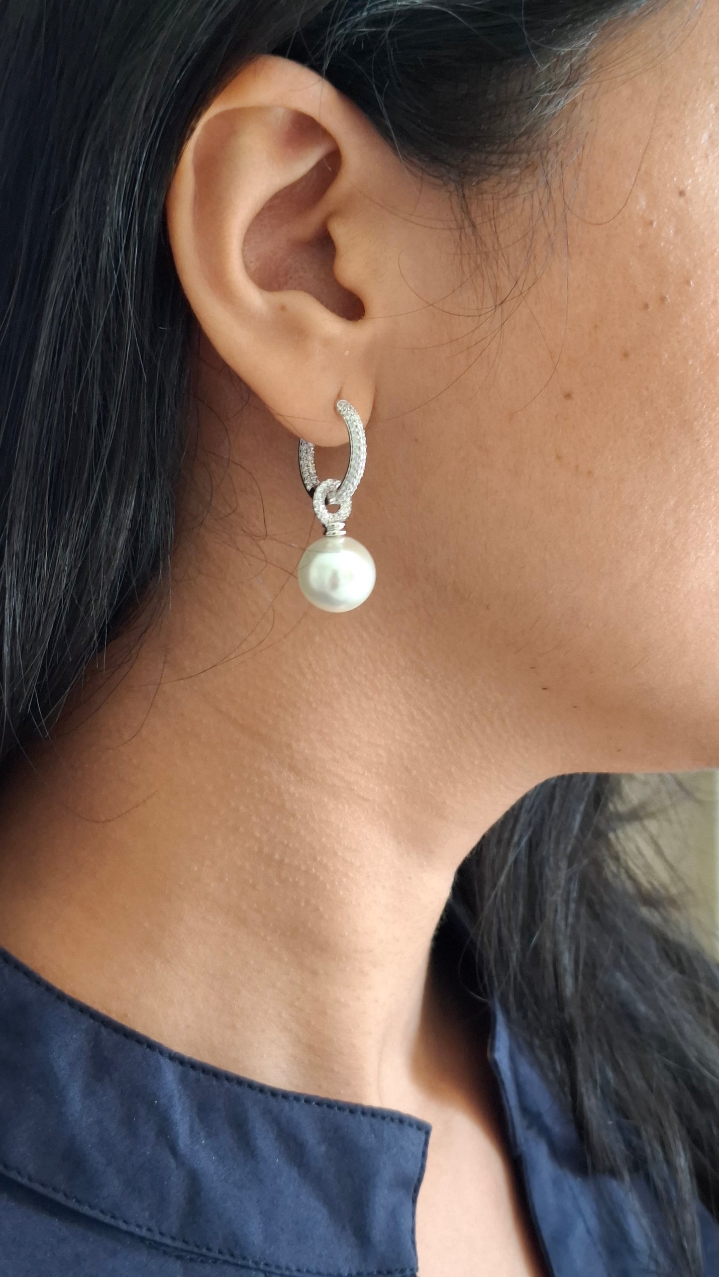 Pearl Glint Studs