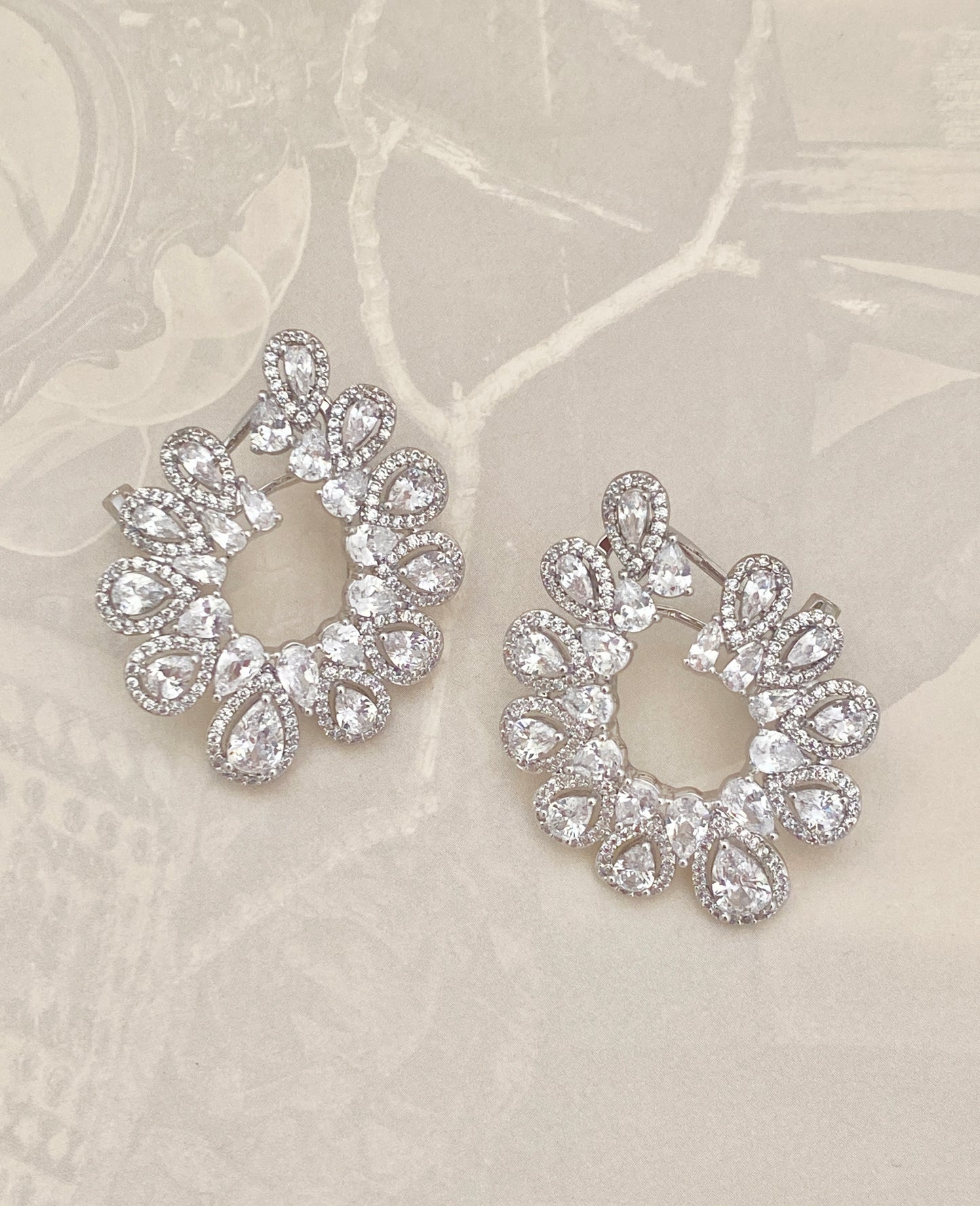 Moonflower studs