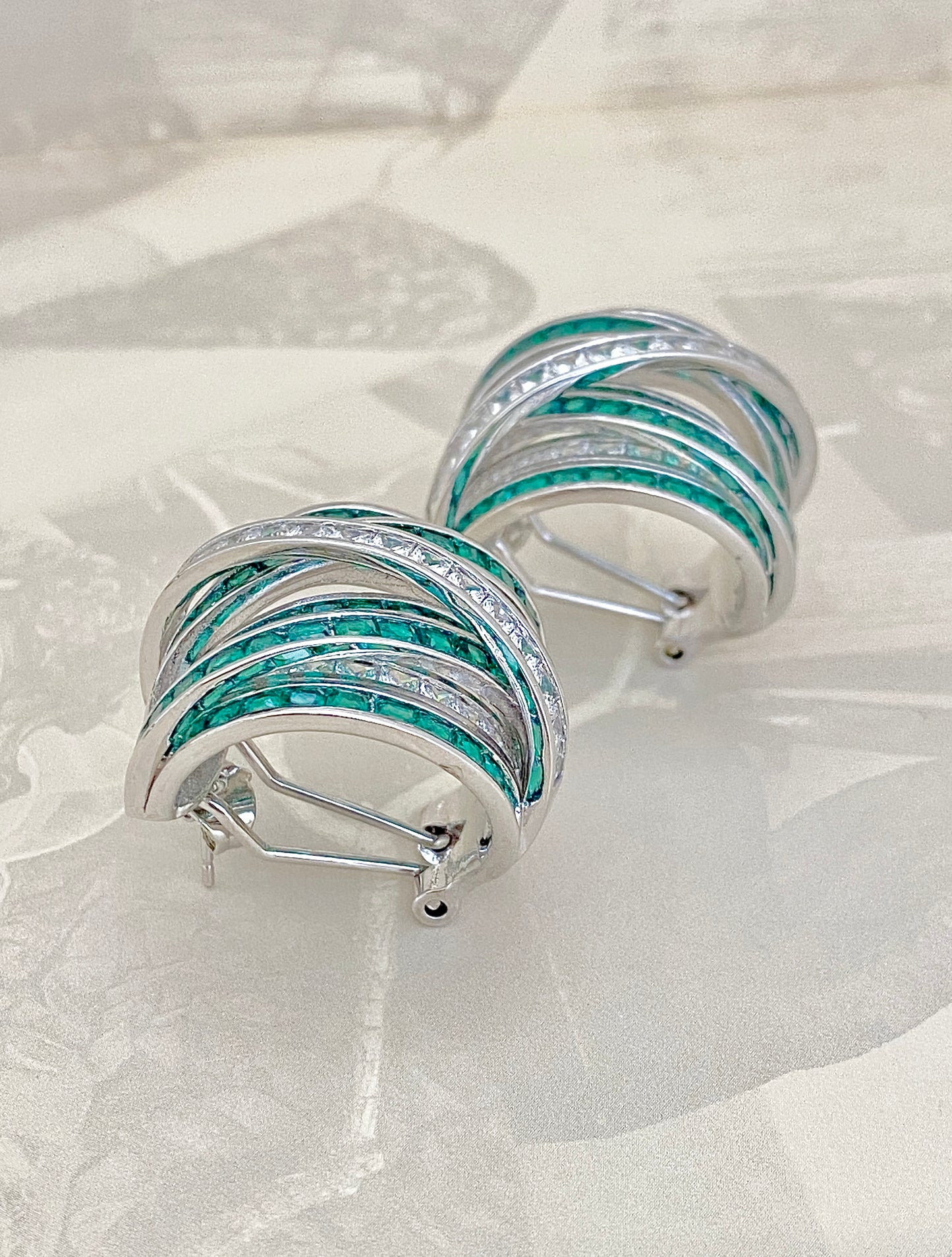 Twist Weave Studs