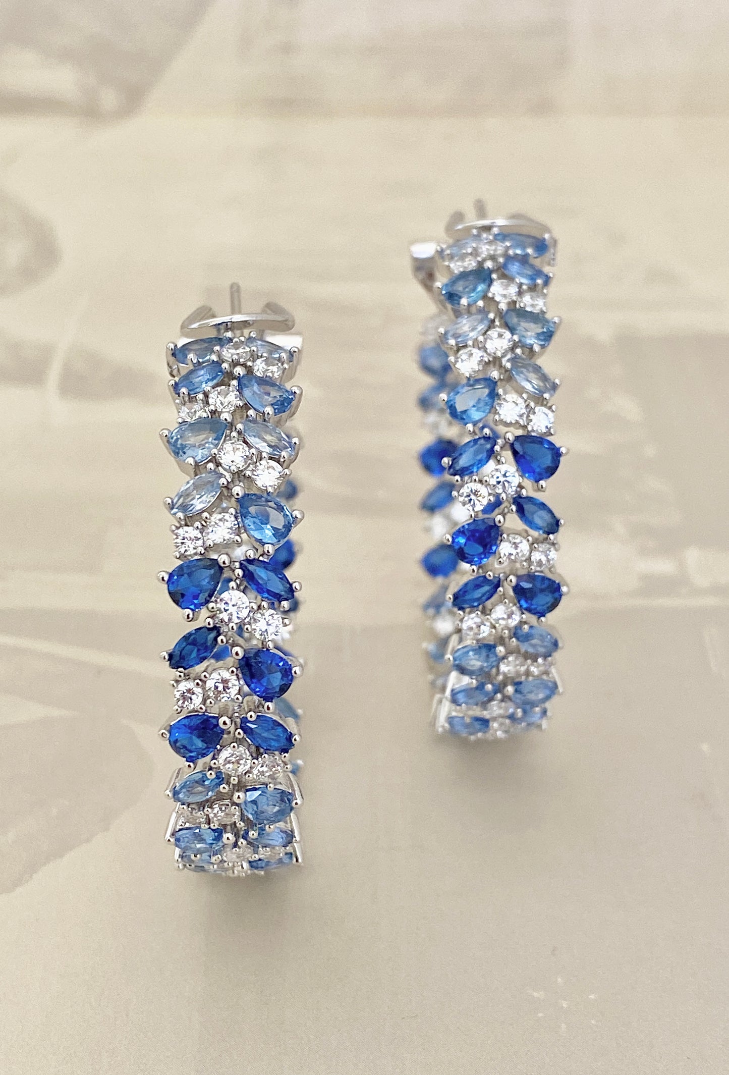 Prism Line Hoops