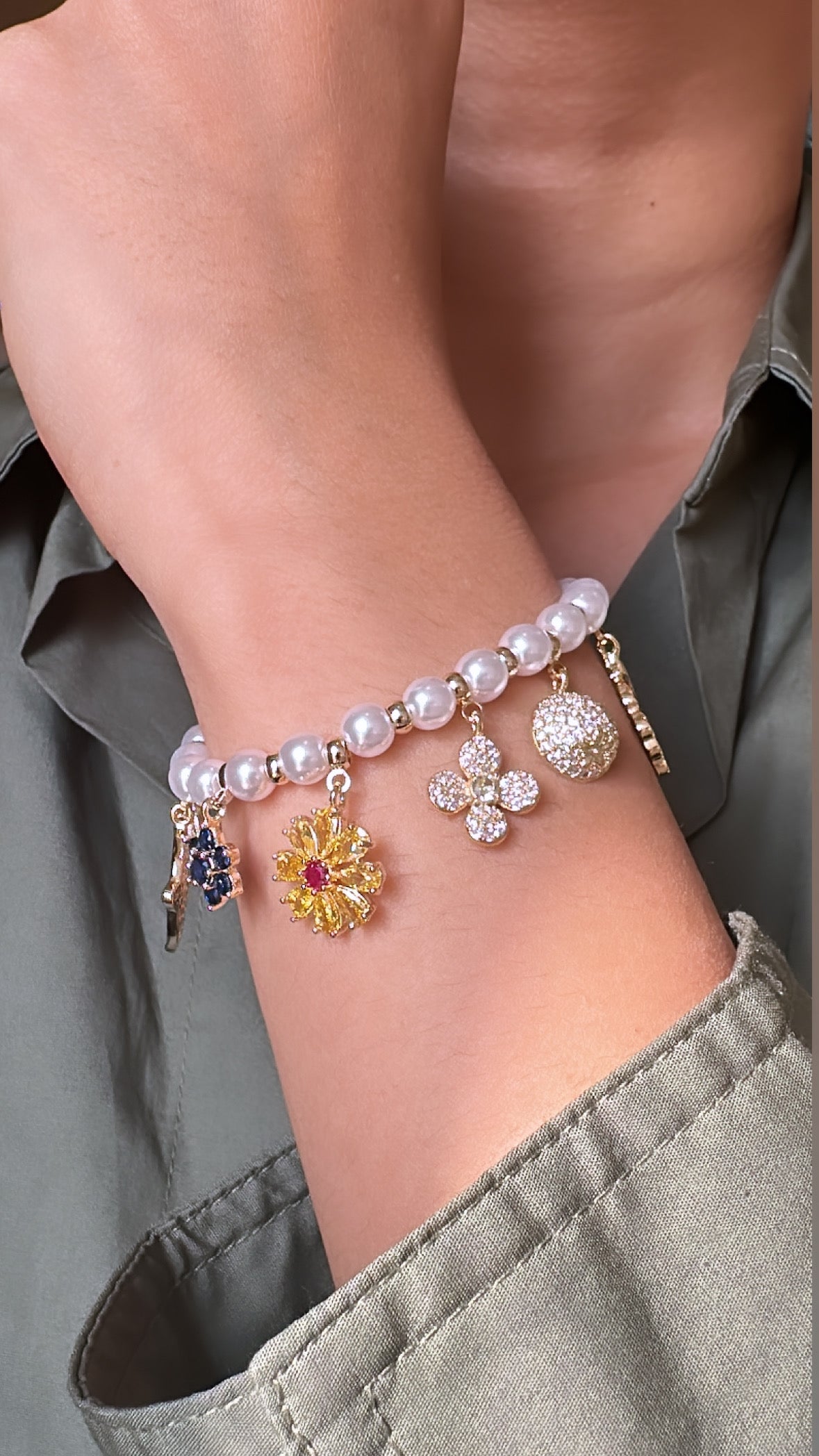 Pearl charm bracelet