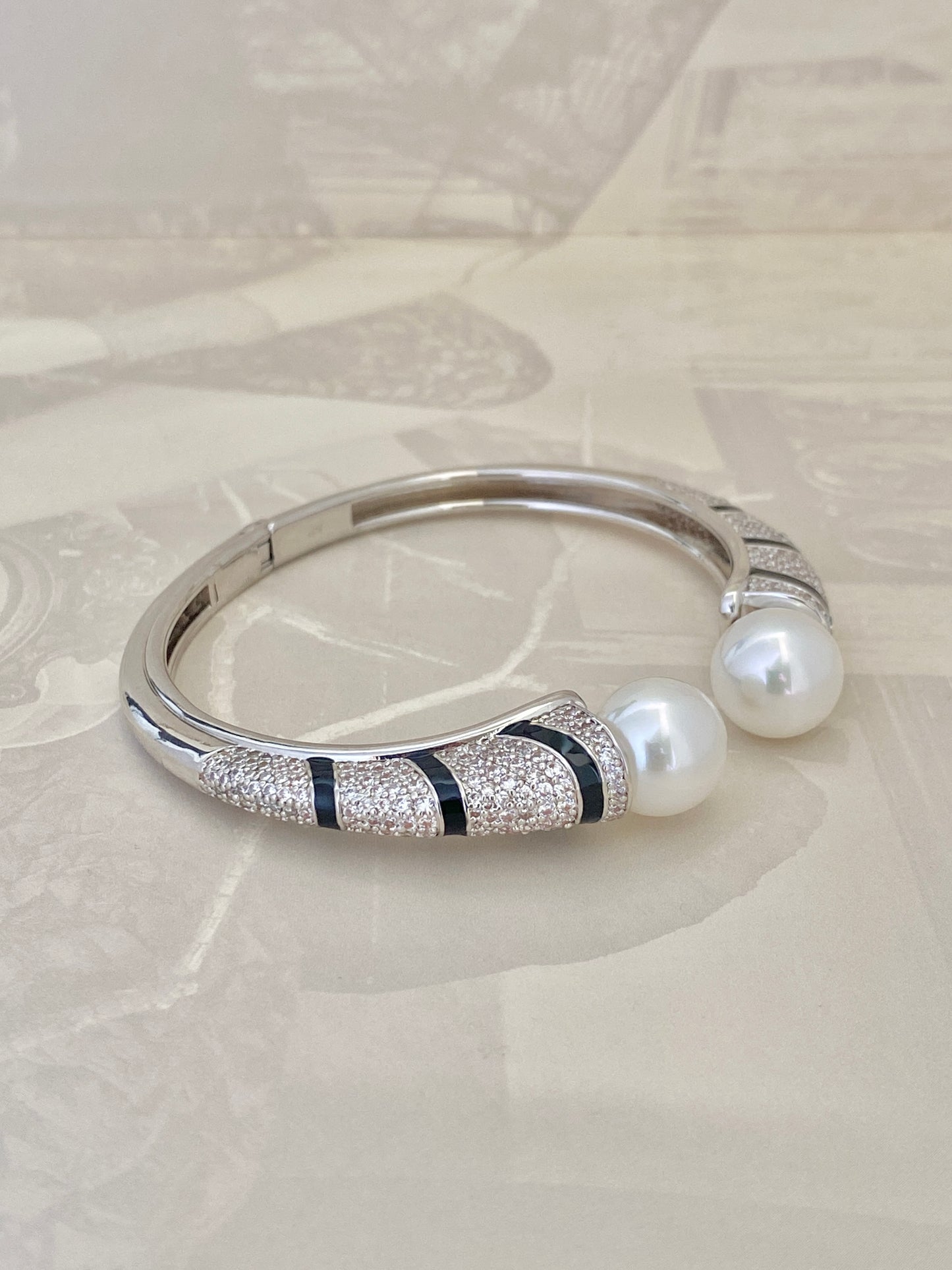 Luna Pearl Bracelet Cuff