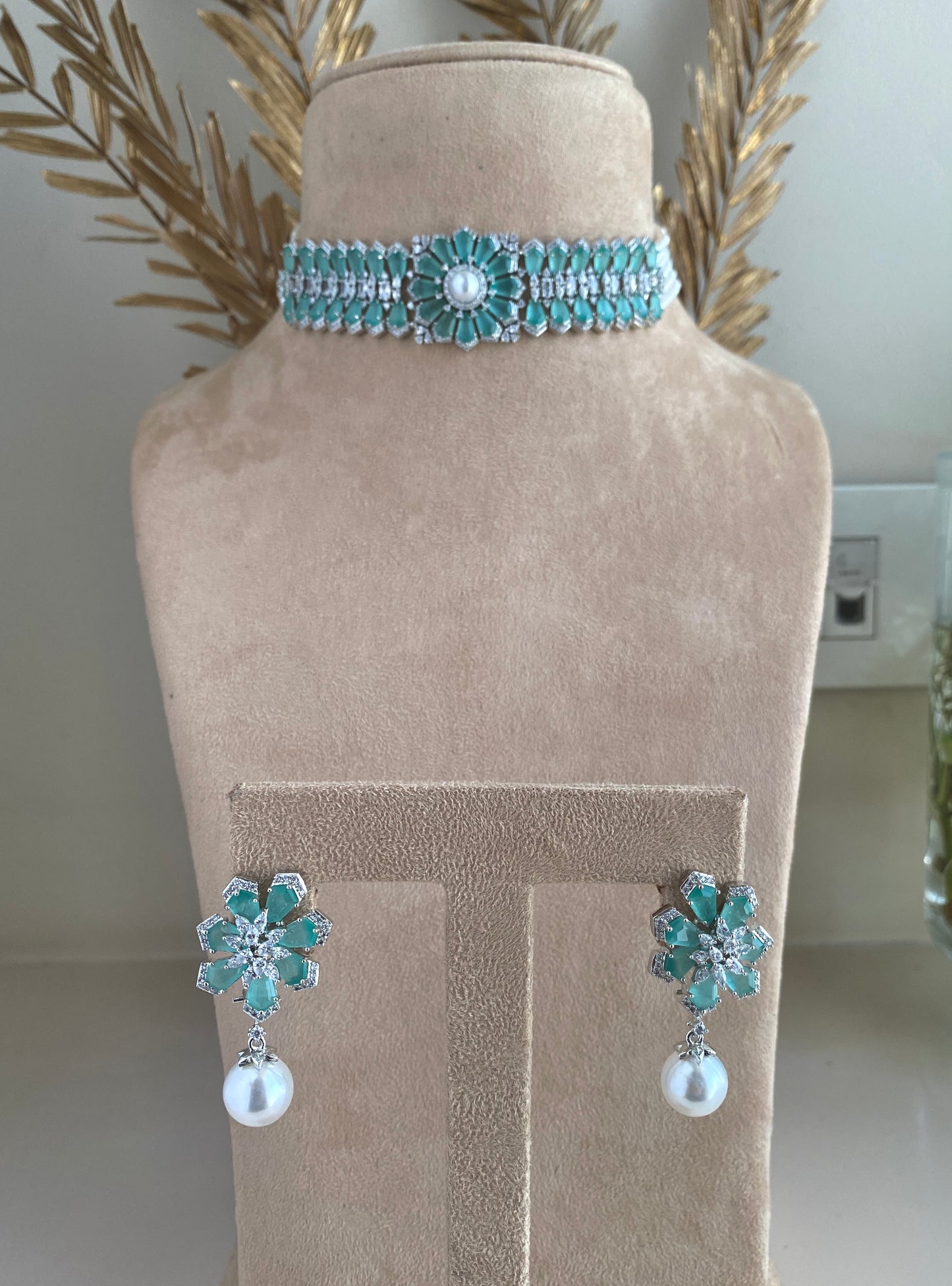 Aqua Bloom Choker Set