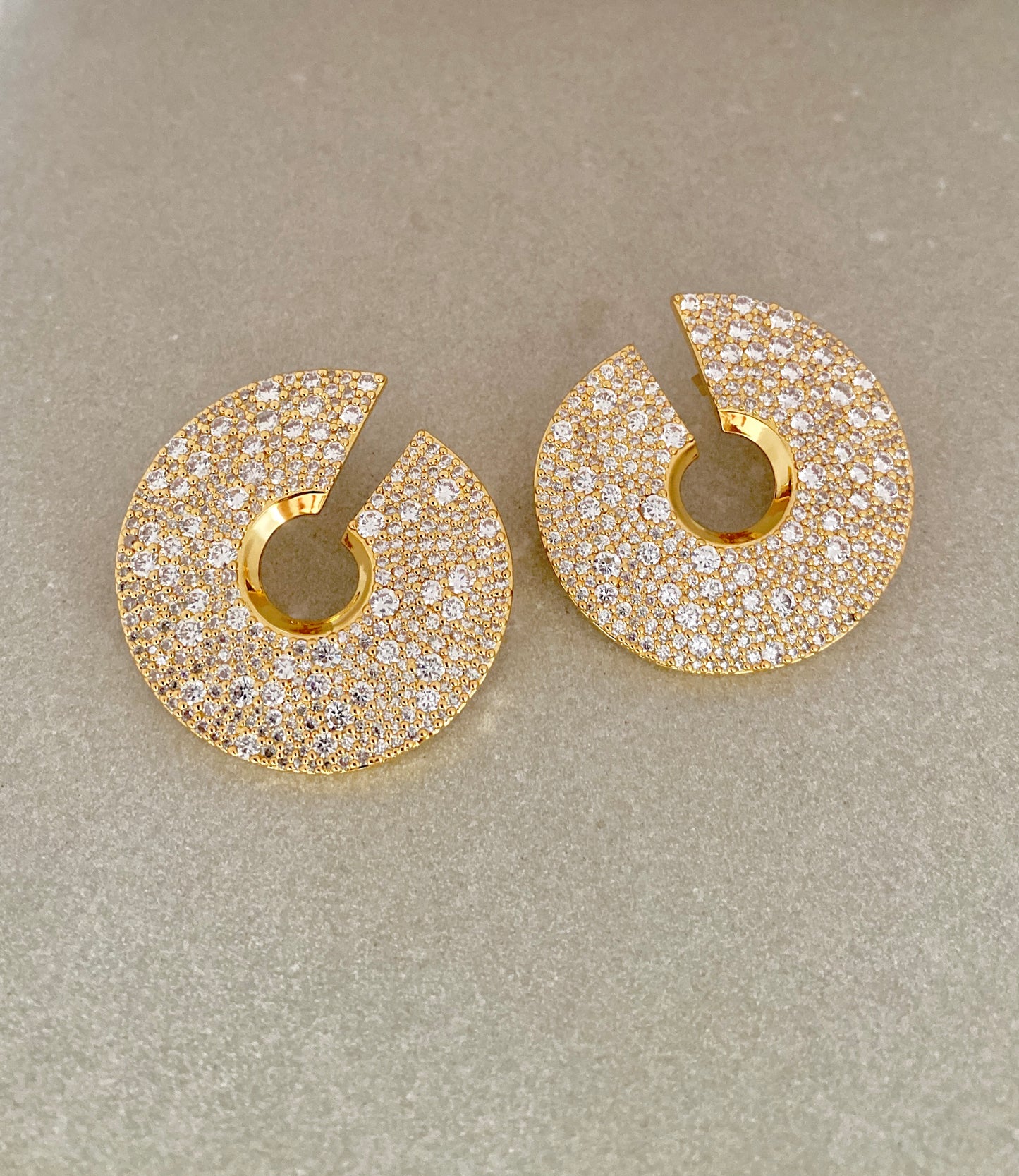 Dazzle Curve Studs