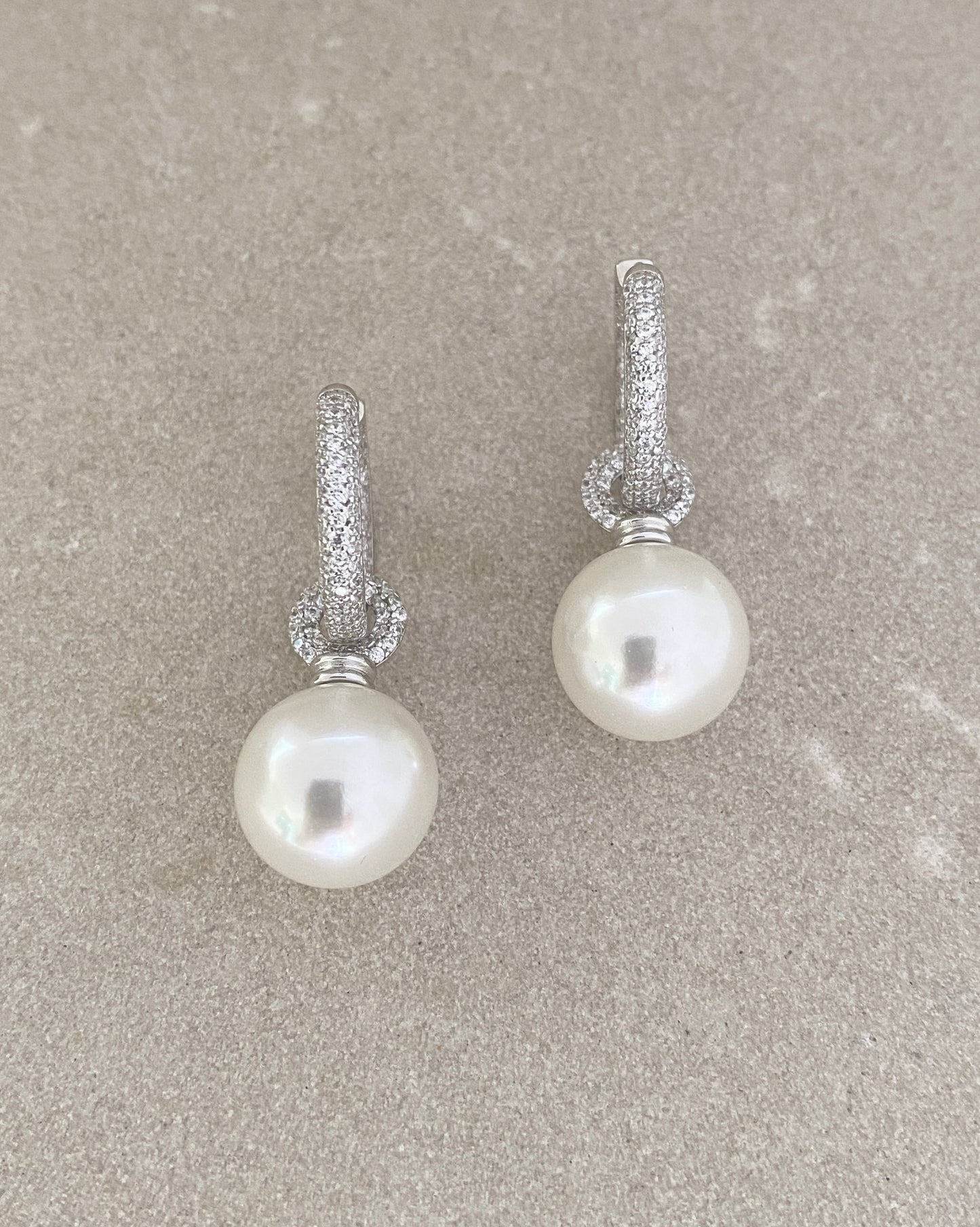 Pearl Glint Studs