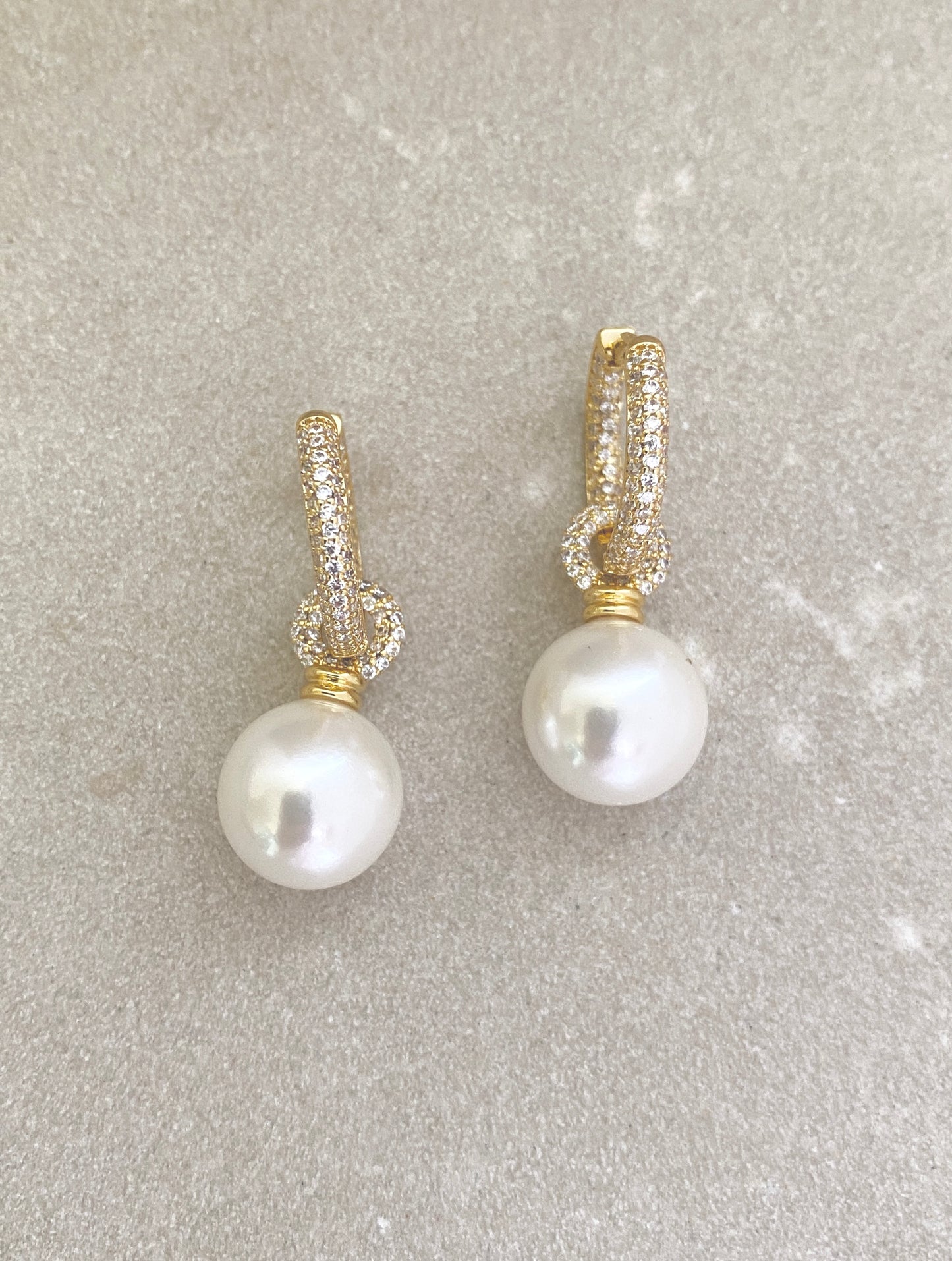 Pearl Glint Studs