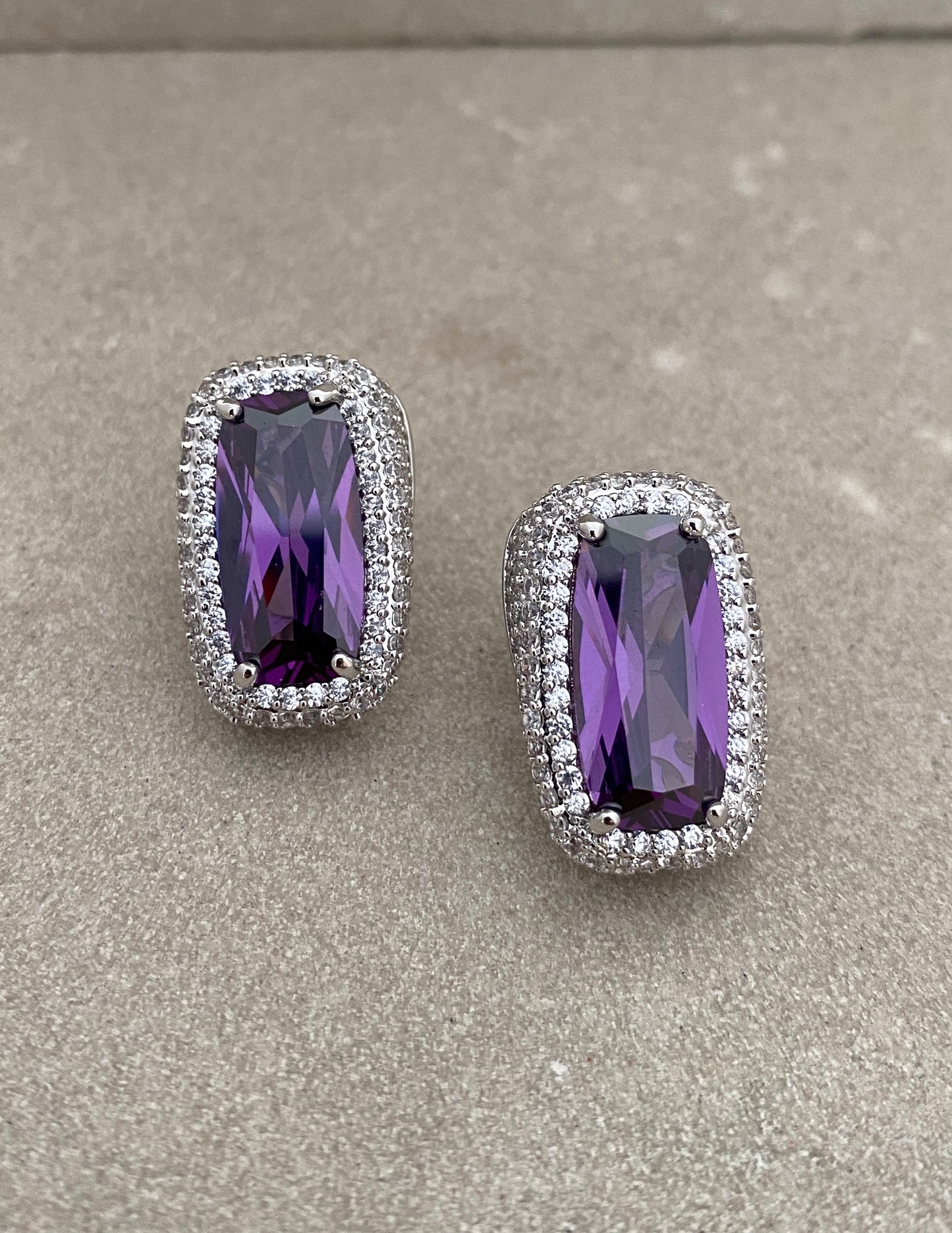 Elixir studs