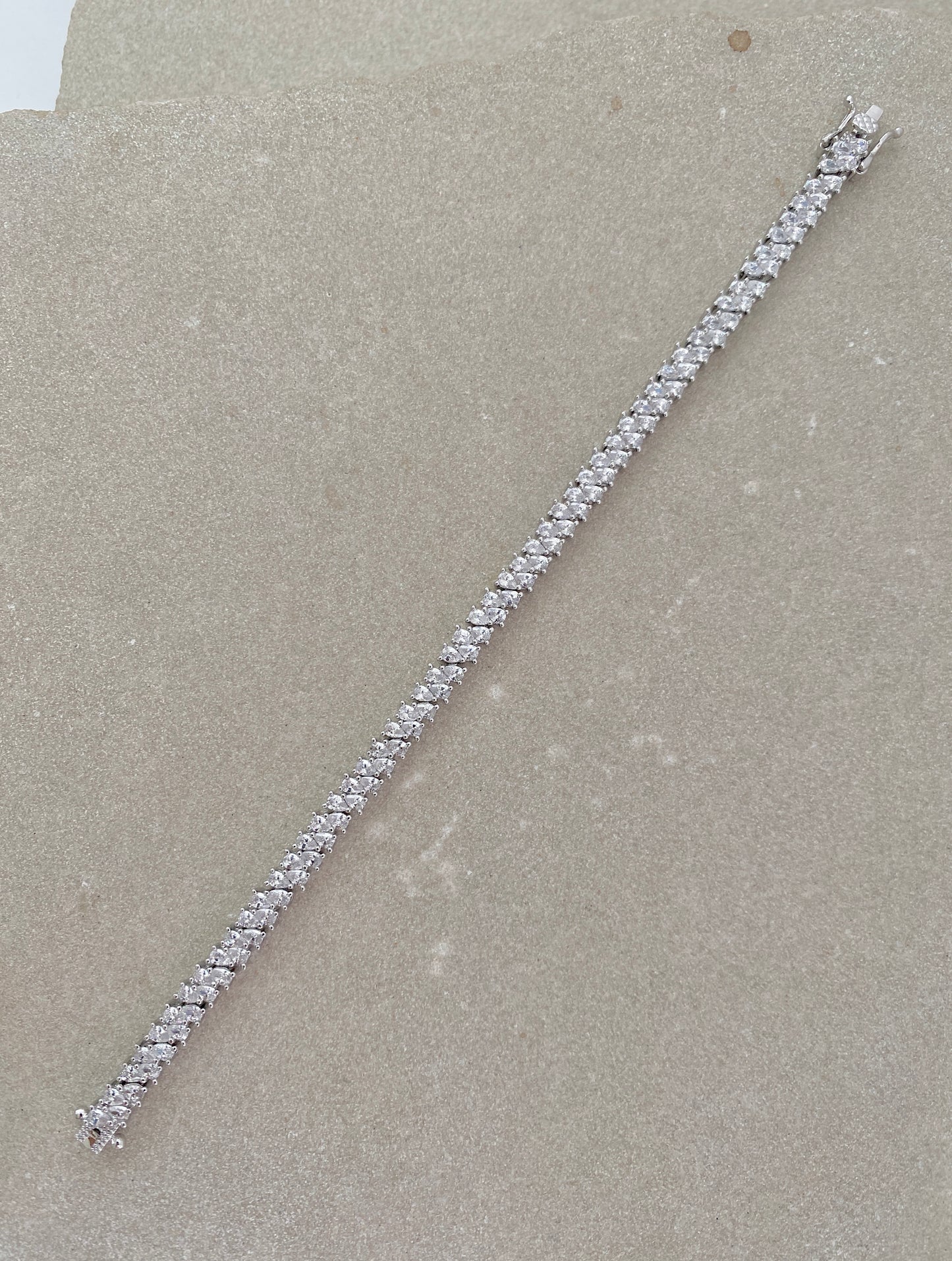 Belle Dot Bracelet