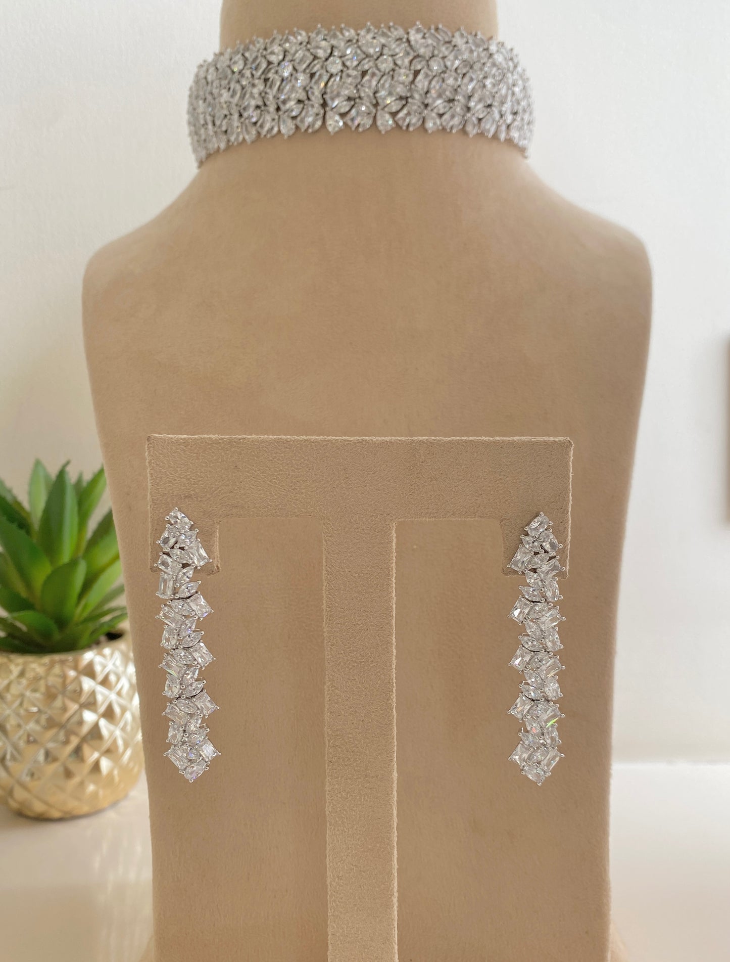 Trezza Choker Set