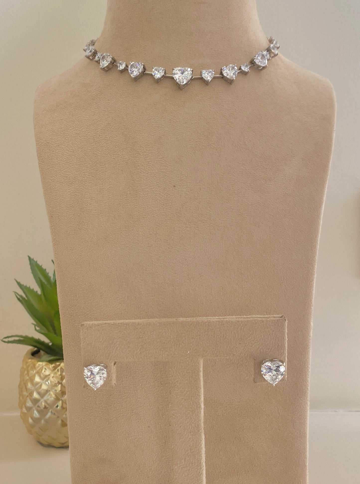 Seraya Necklace Set