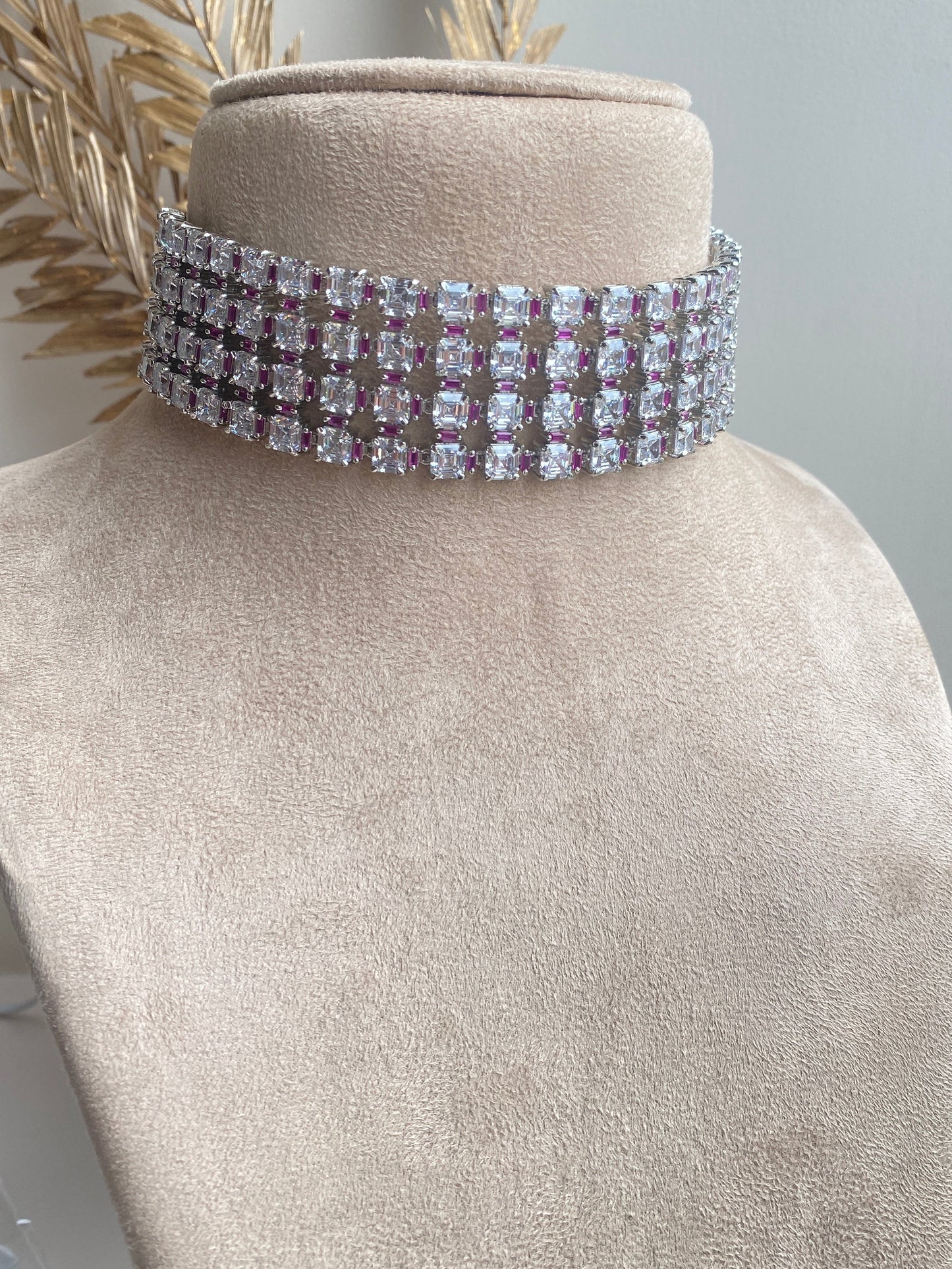 Diamond Dash Choker Set