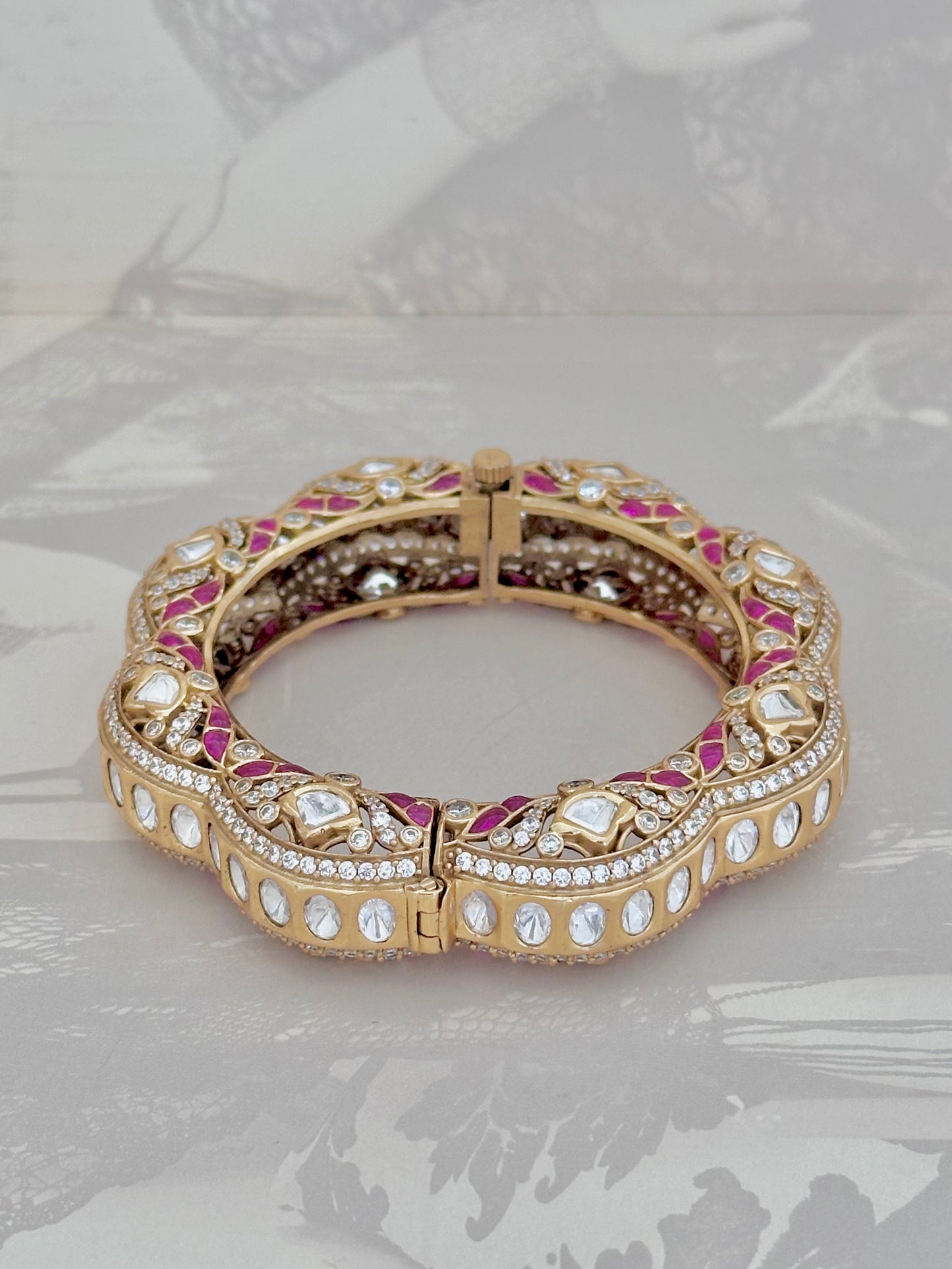 Textured Heritage Gold Bangles (Size 2.2)