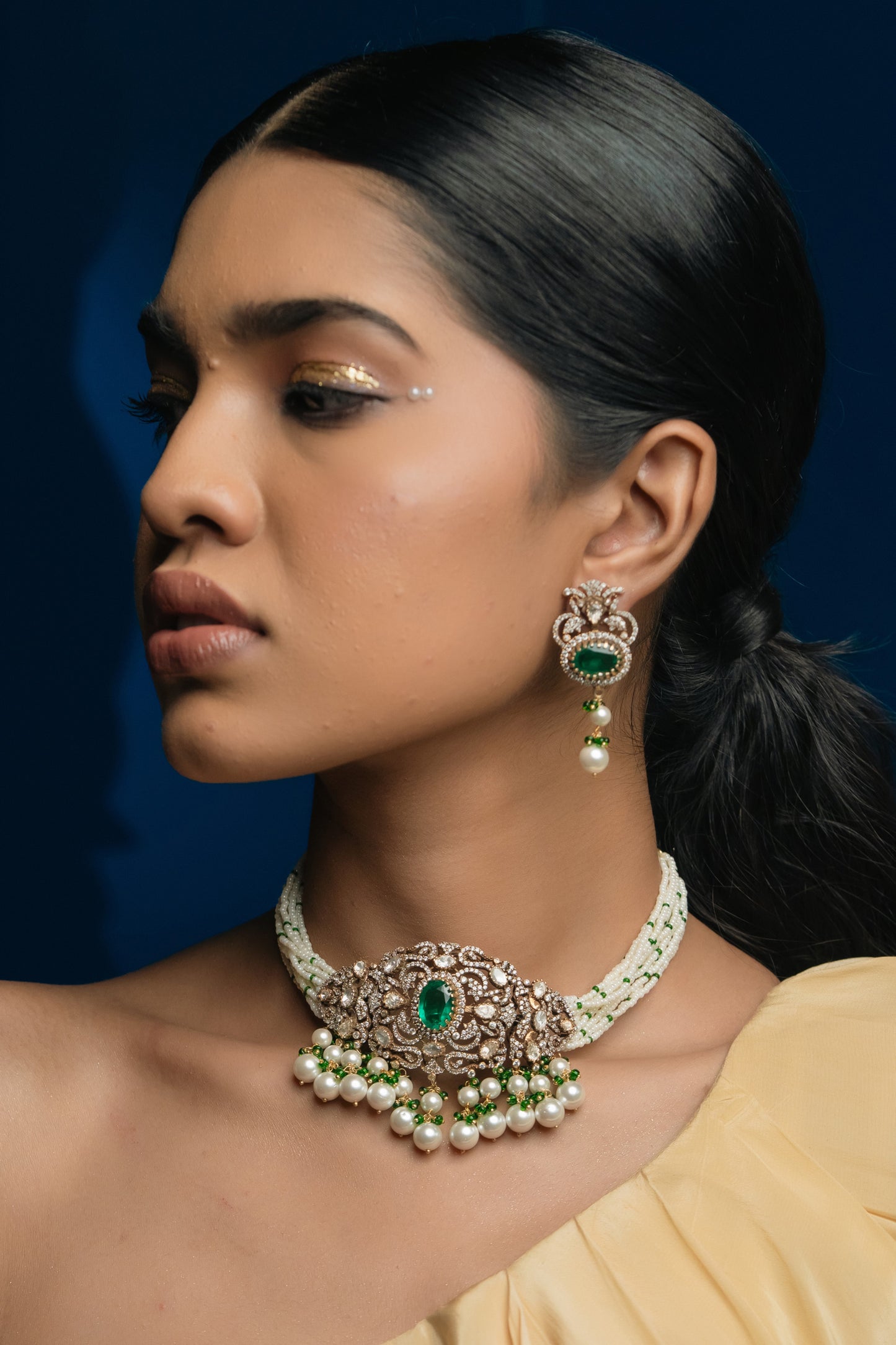 Regal Green Gemstone Pearl Choker