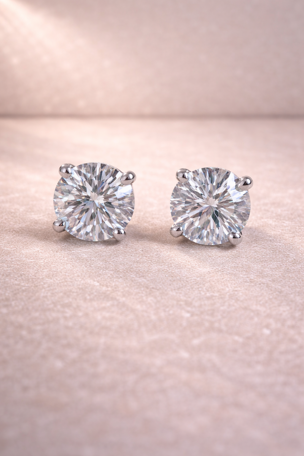 Solitaire Prestige Studs (5 CT)