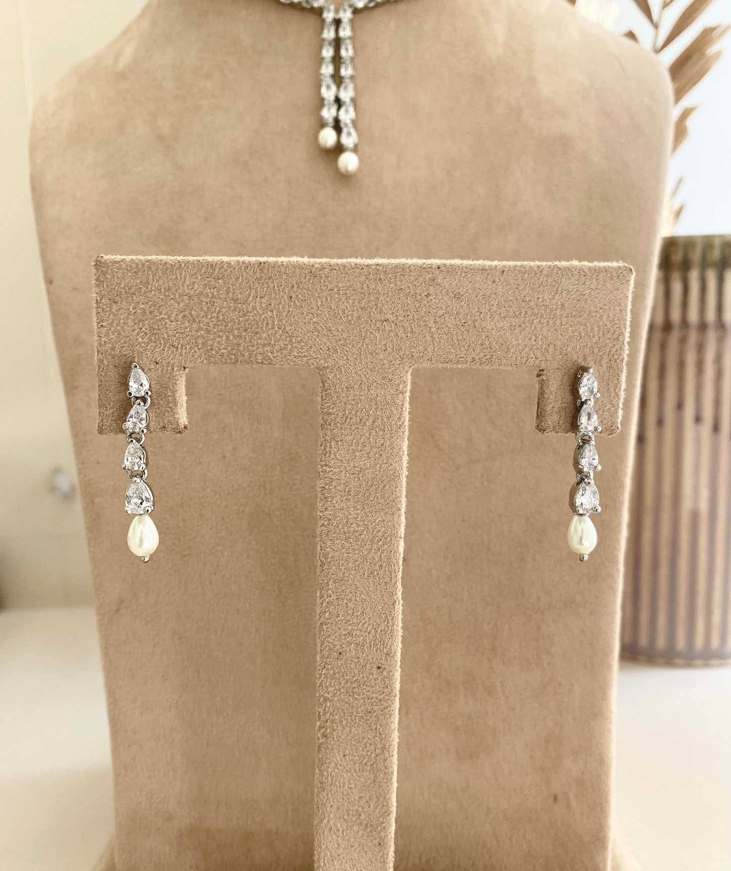 Geminié Necklace Set