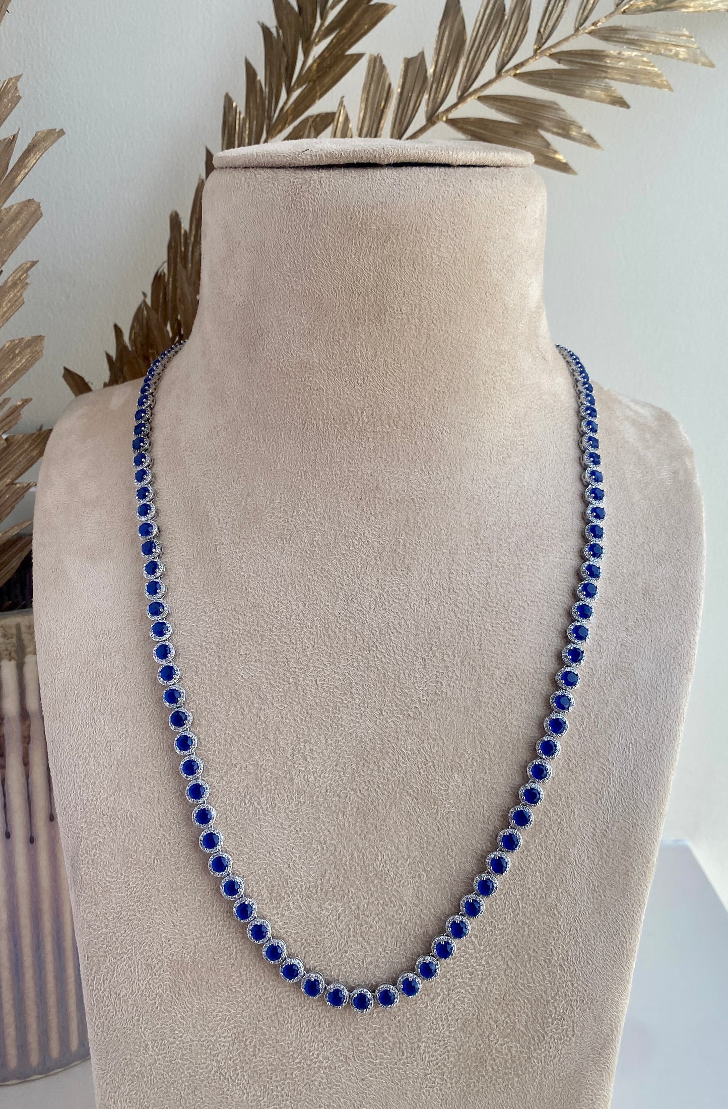 Round solitaire long necklace - Blue