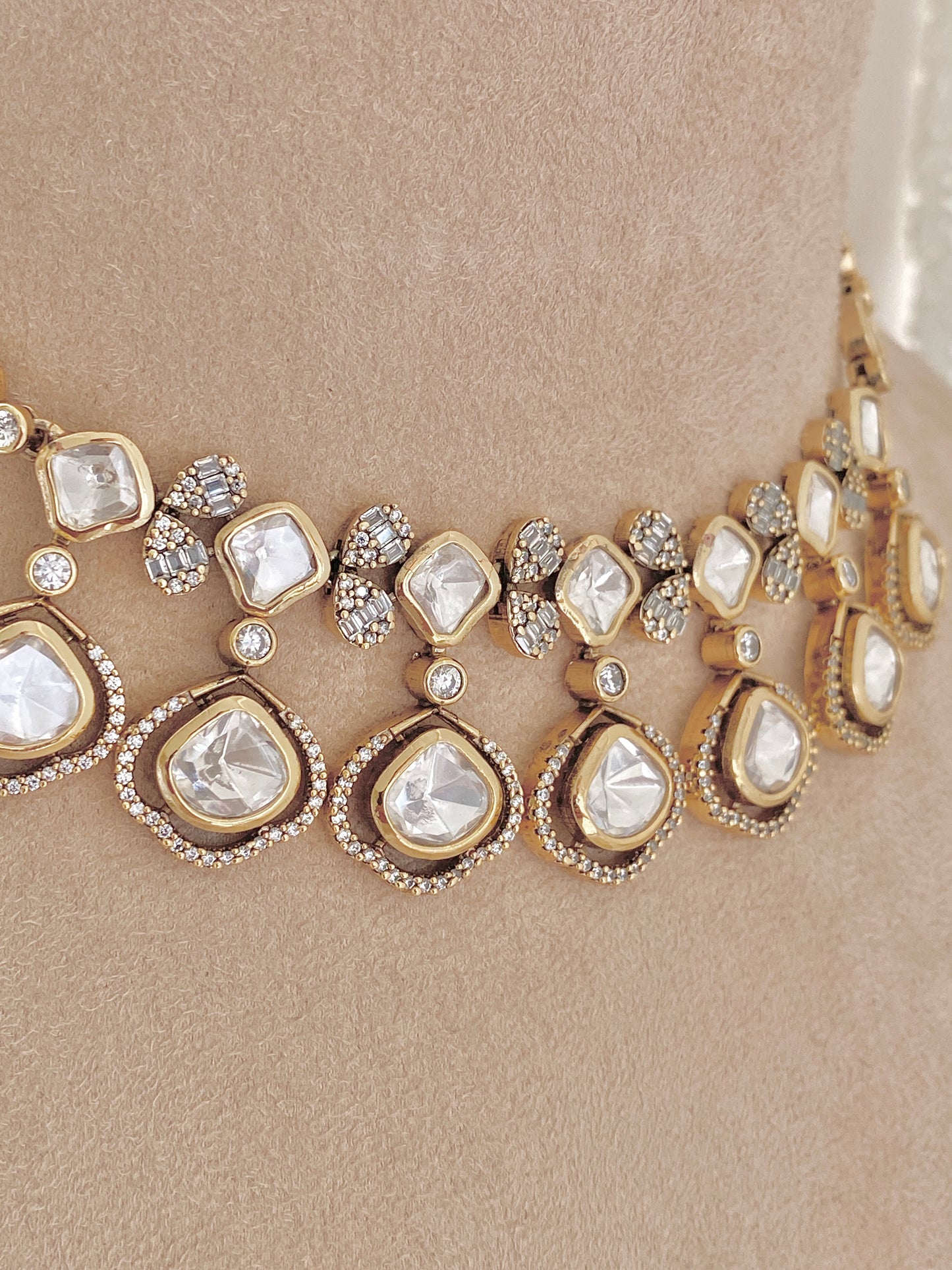 Cove Necklace Set