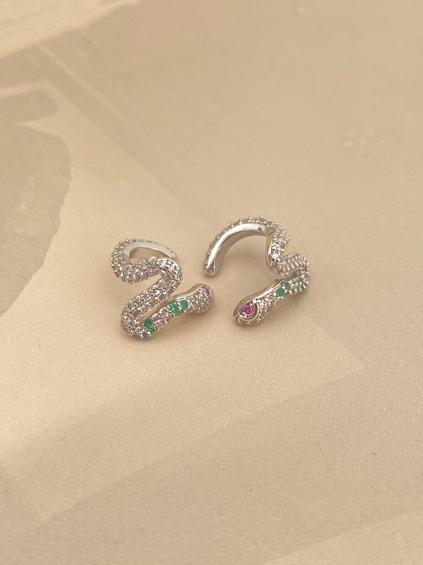 Emerald Fang Ear