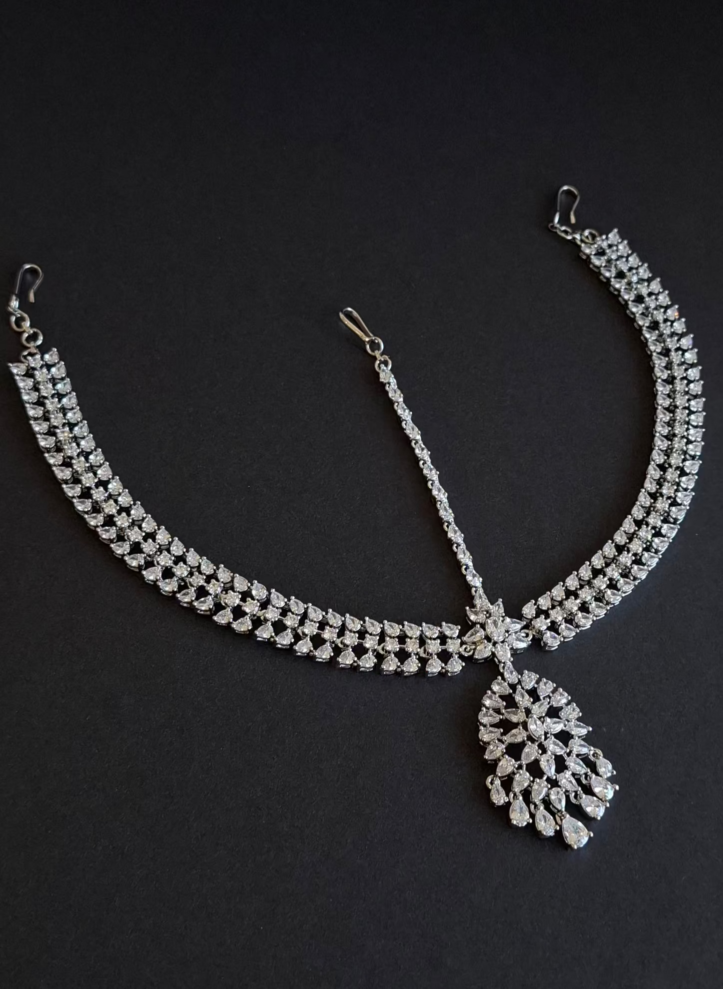 Diamond Crest (Mathapatti & tikka)