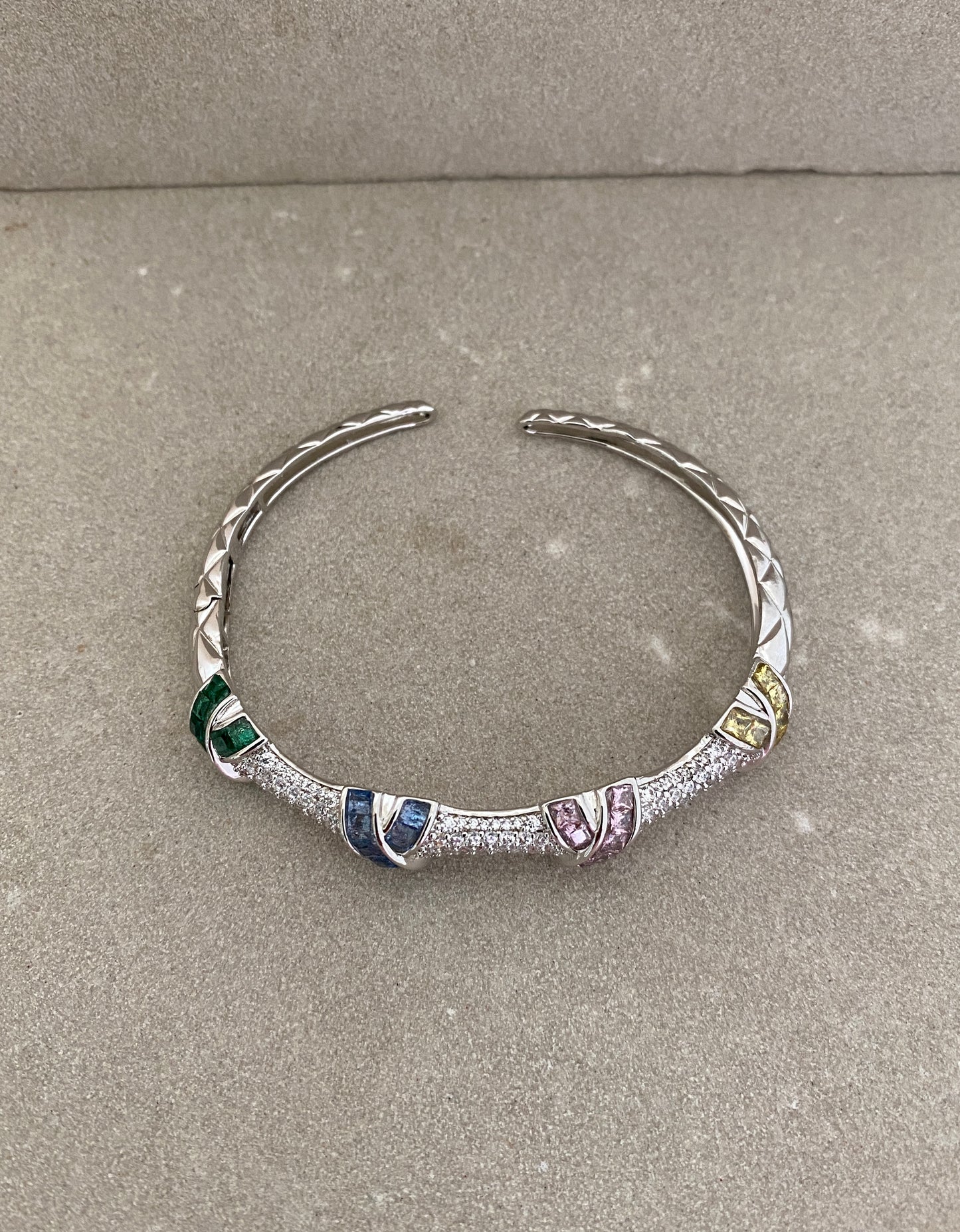 Icona Cuff