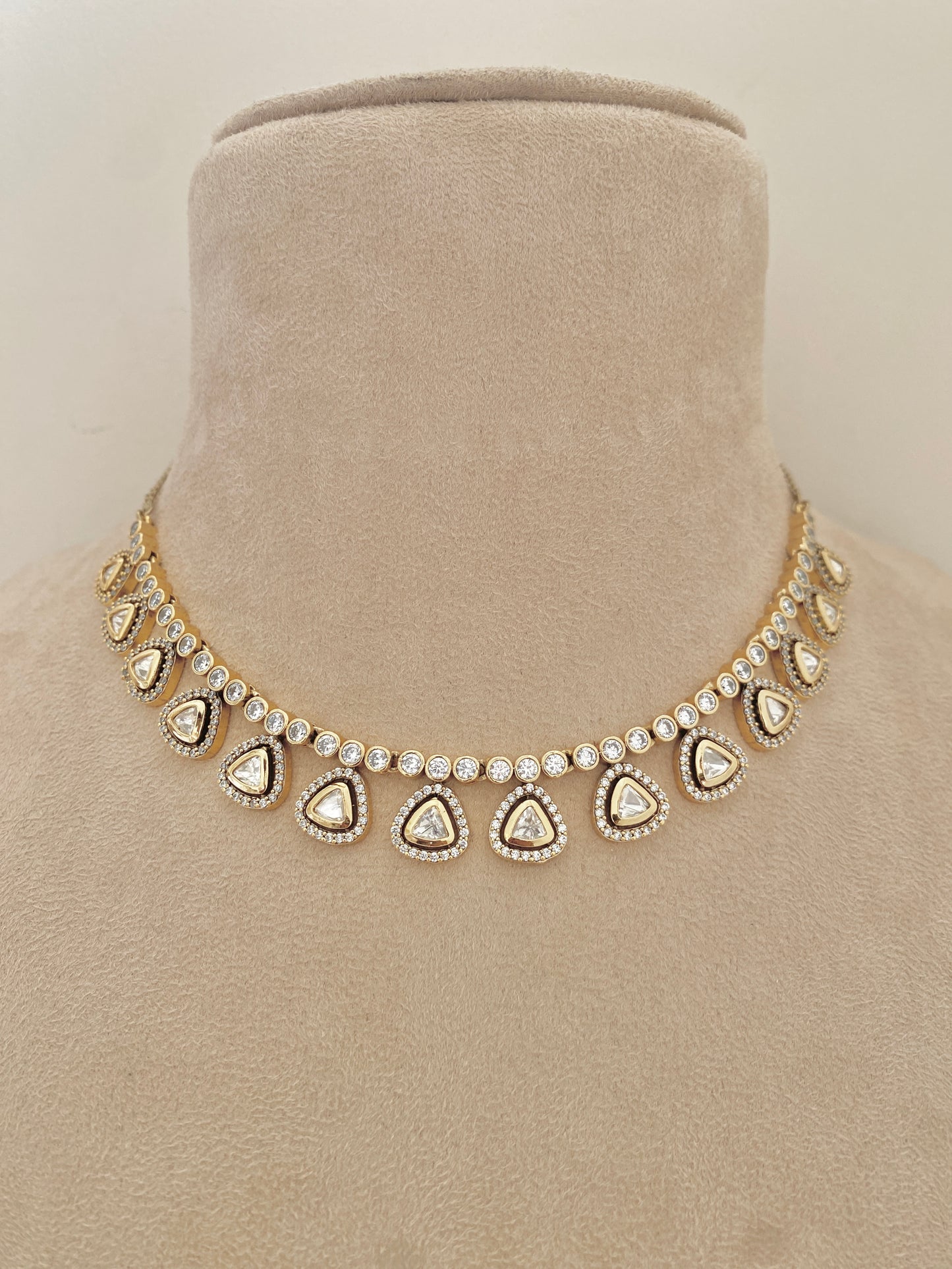 Cove Necklace Set