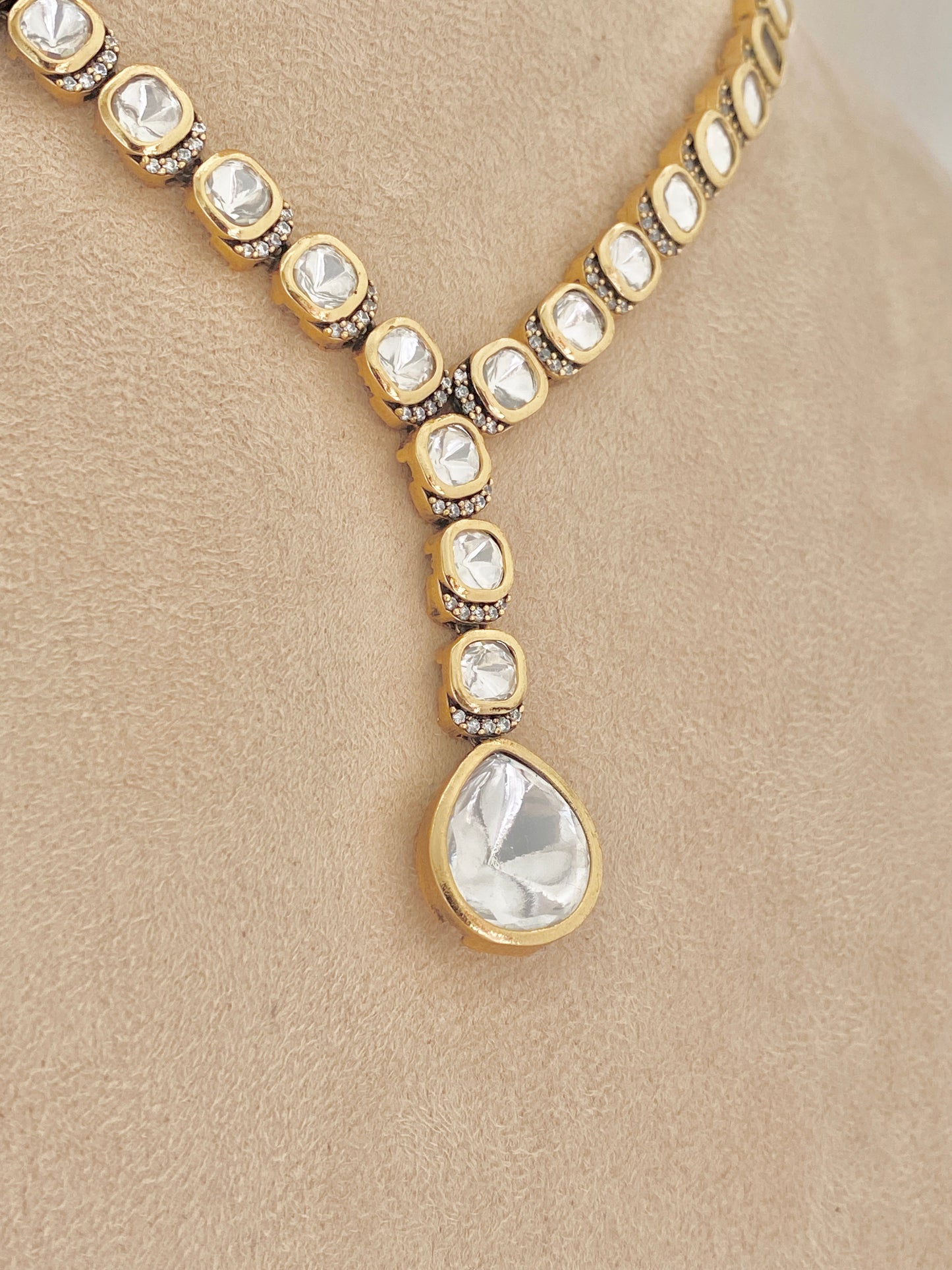 Opulence Necklace Set