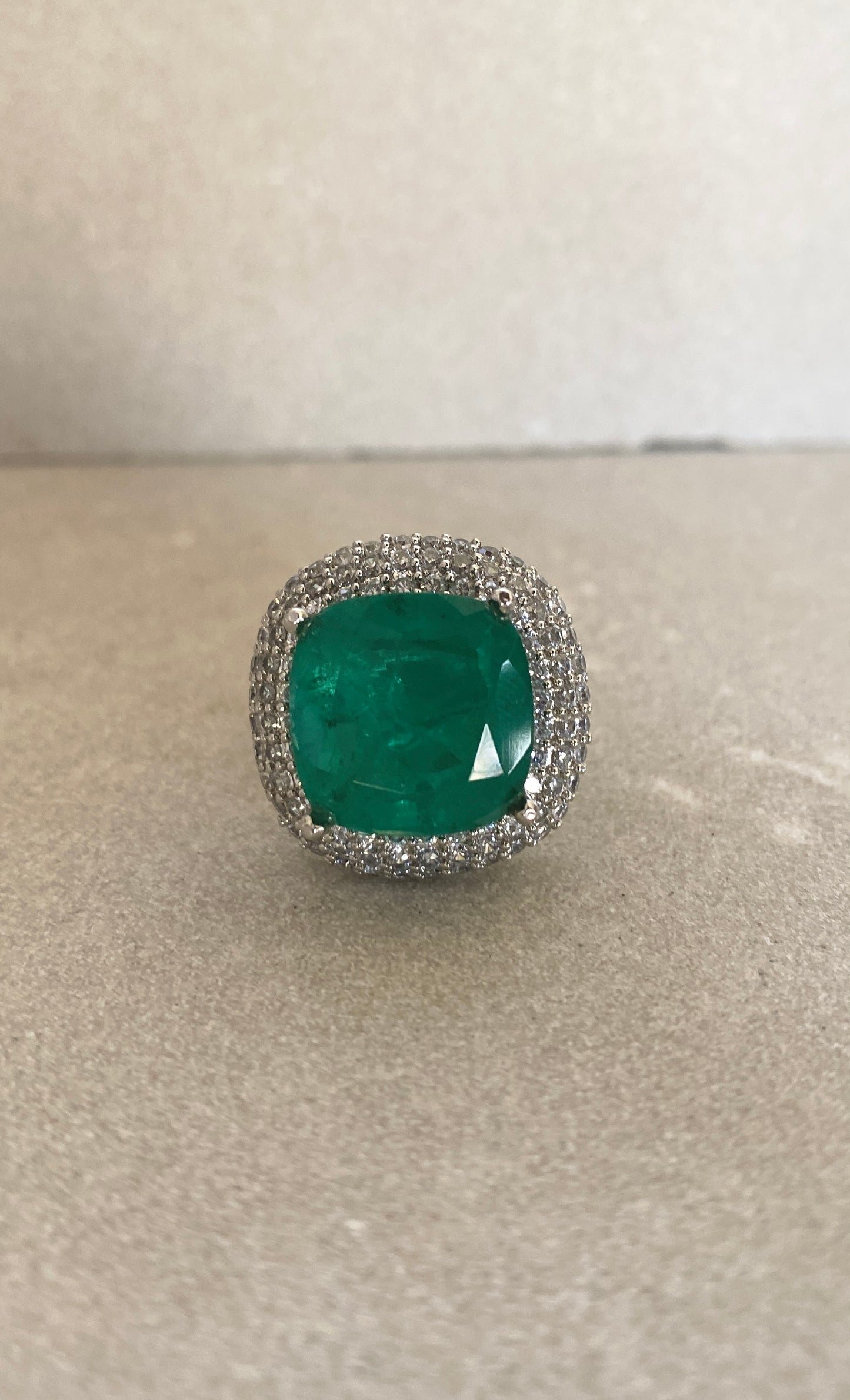 Green Emerald Ring