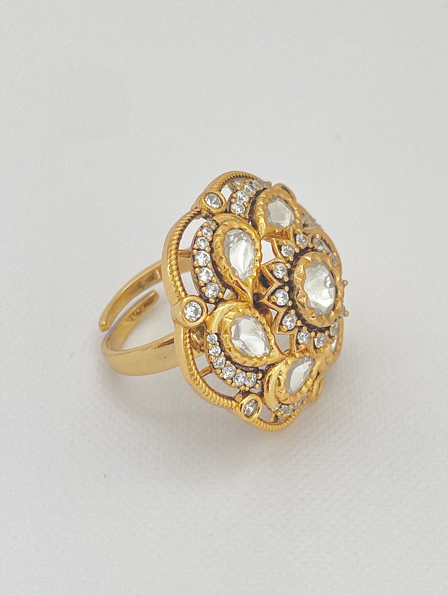 Bloomcrest Ring