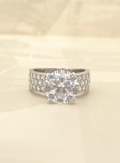 Vine Kiss Ring