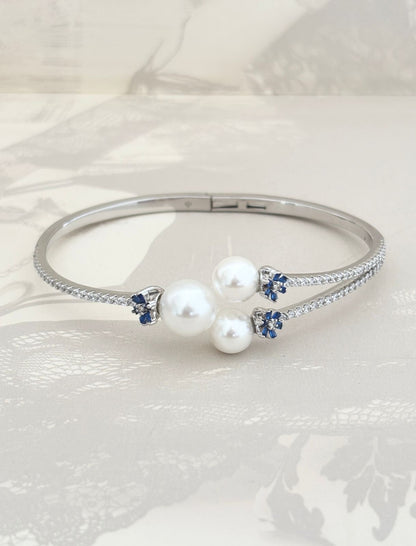 Patterned Band Peal Bracelet Cuff