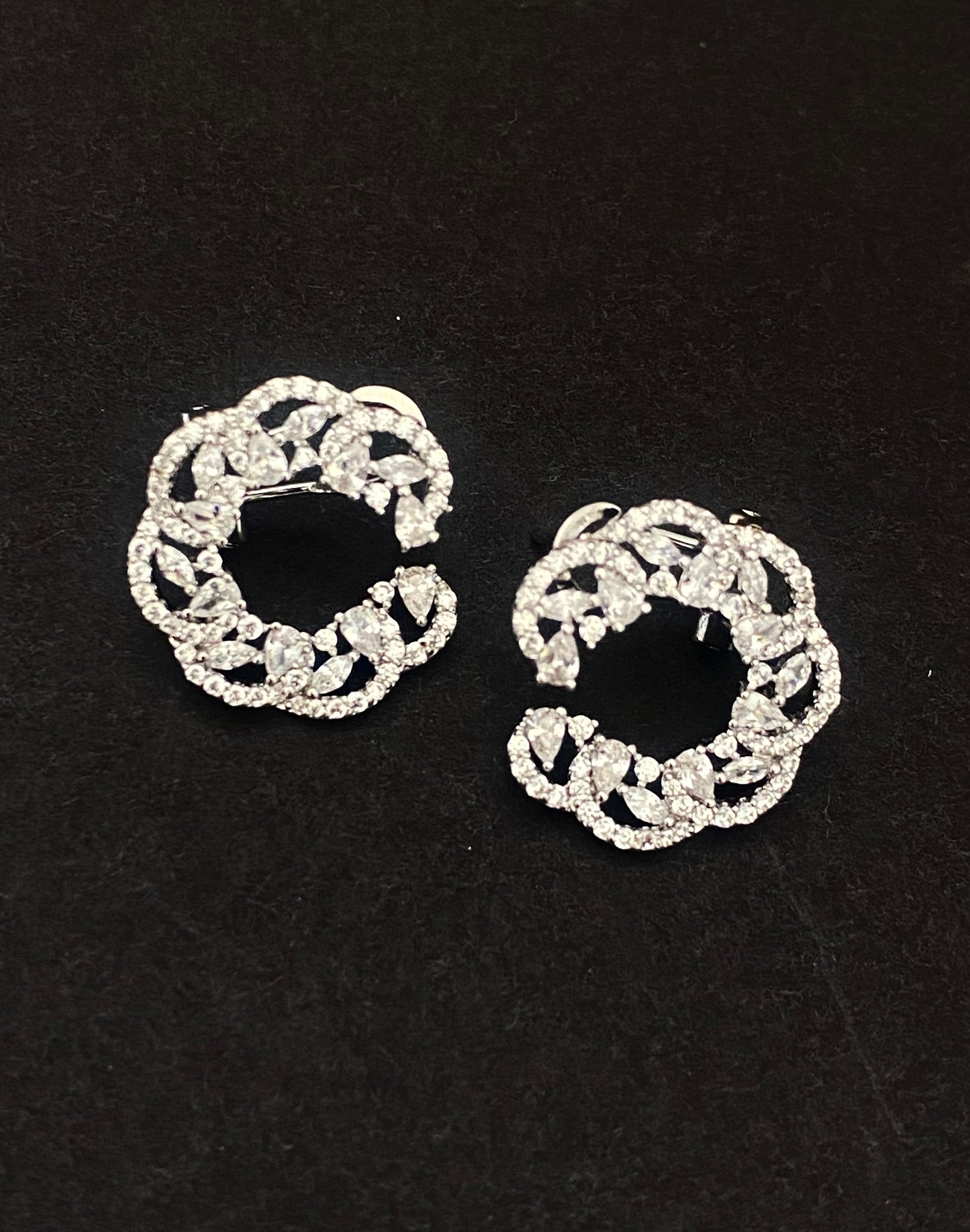 Luna Studs