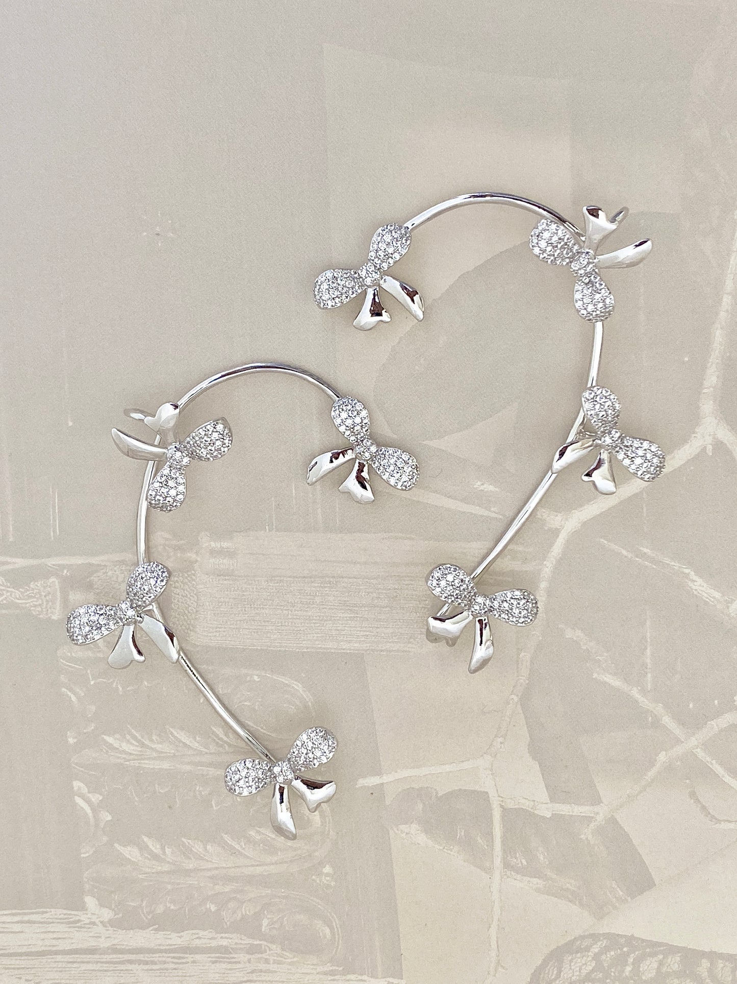 Flutter Arc Ear Cuff