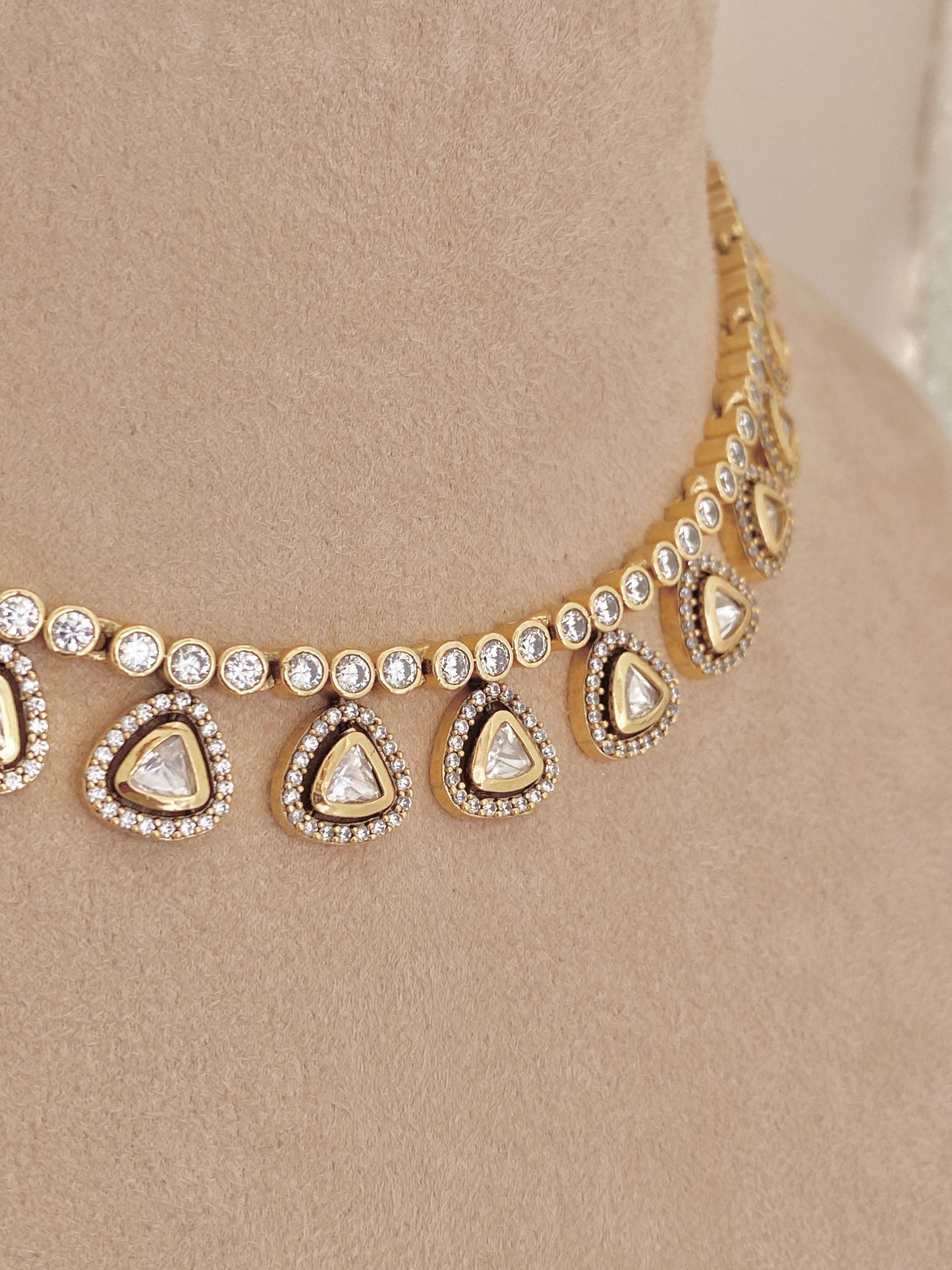 Cove Necklace Set