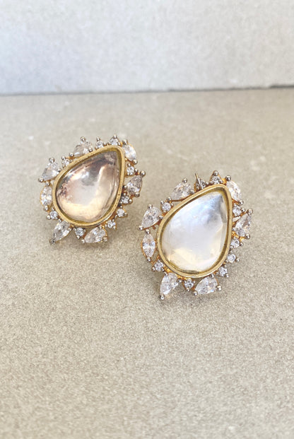 Pear shaped Kundan studs