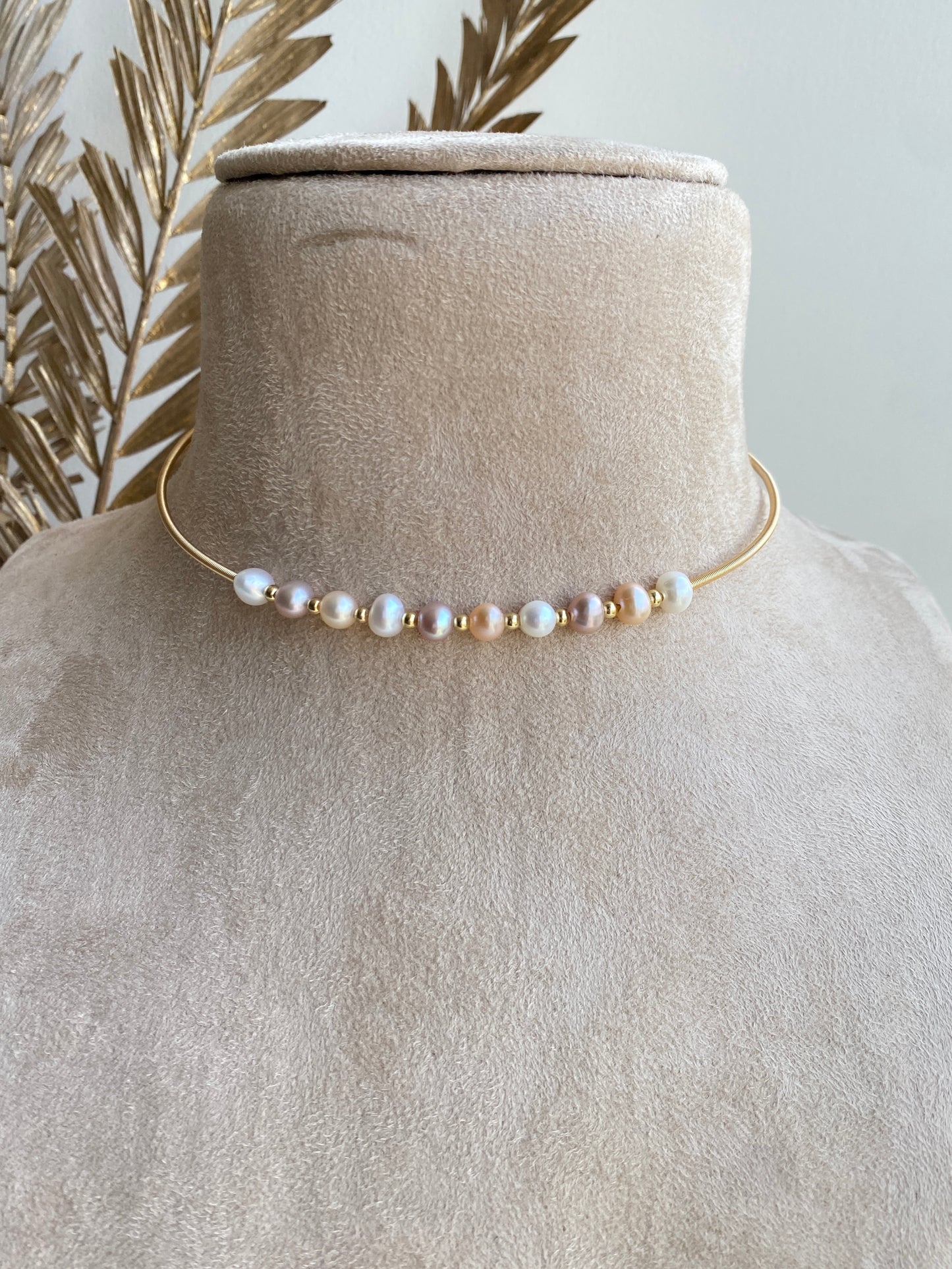 Regal Pearl Collar