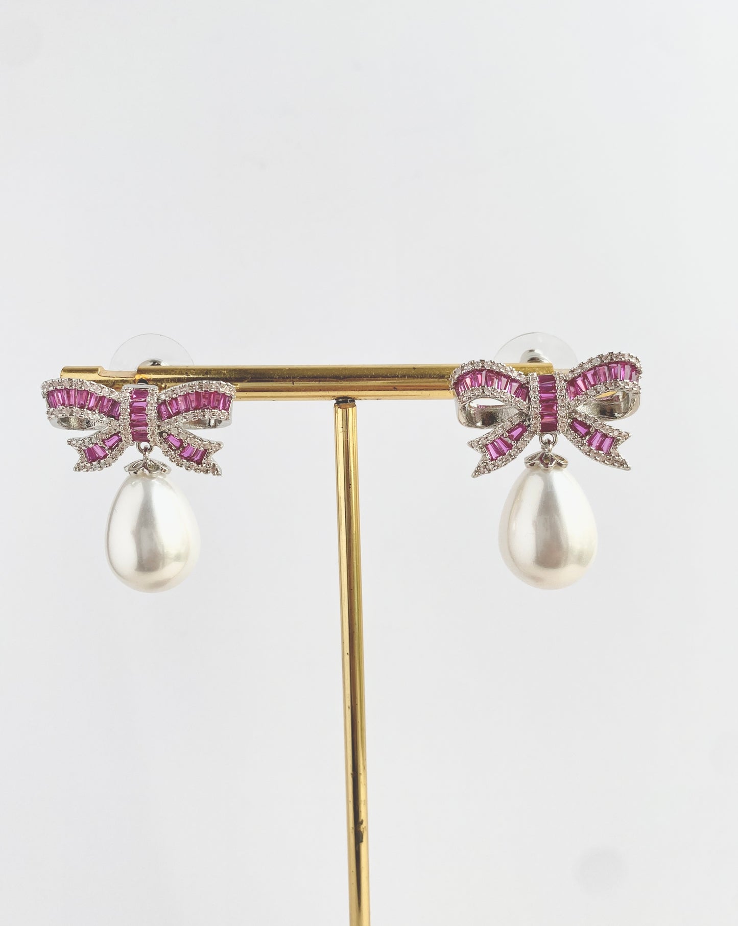 Ribbon Razzle Studs