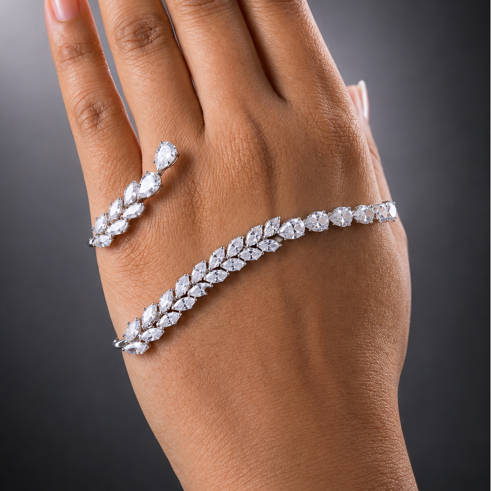 Auric Hand Cuff