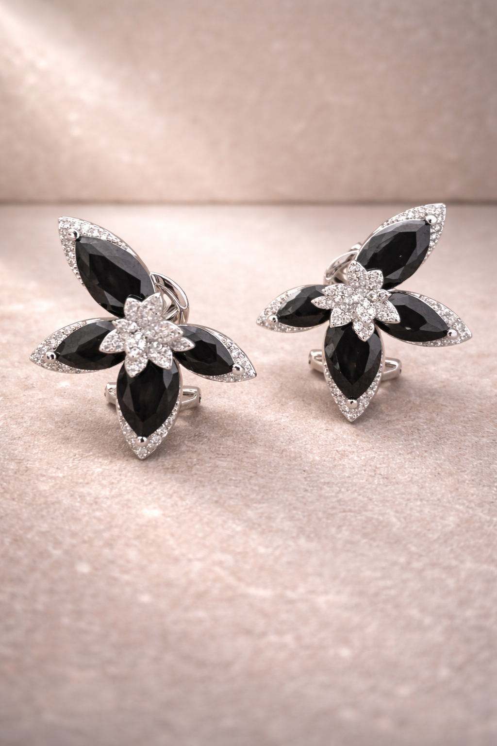 Flinx Studs