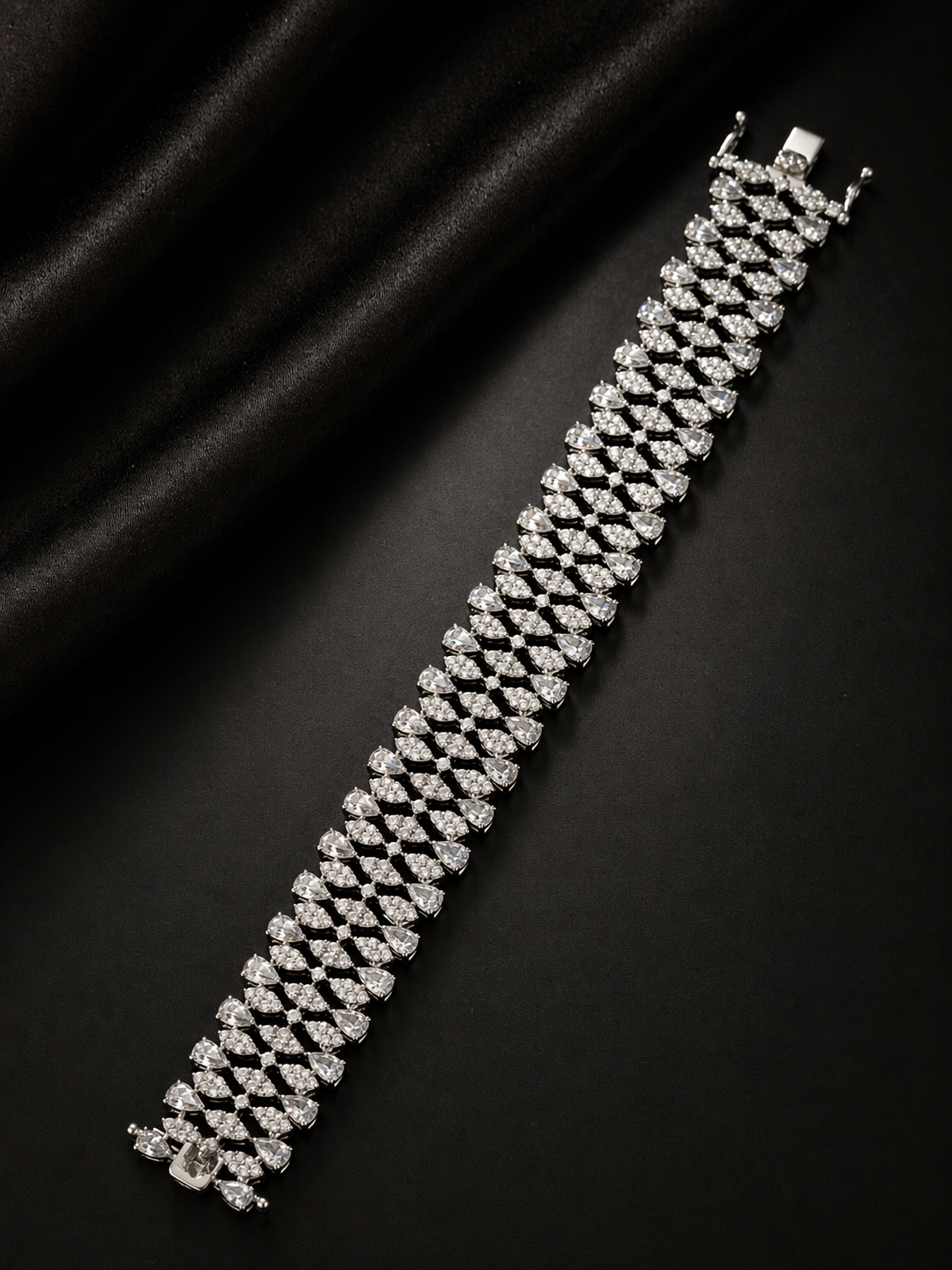 Elite Beam Bracelet
