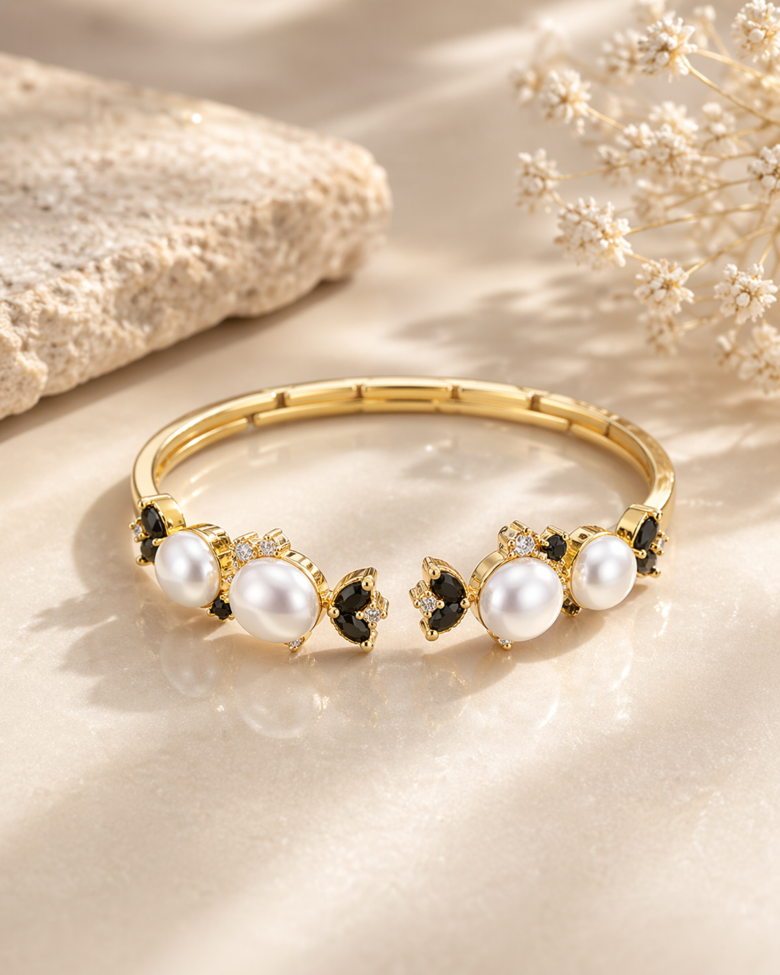 Amora Bracelet Cuff