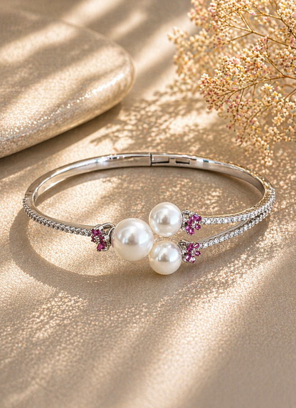 Patterned Band Pearl Bracelet Cuff