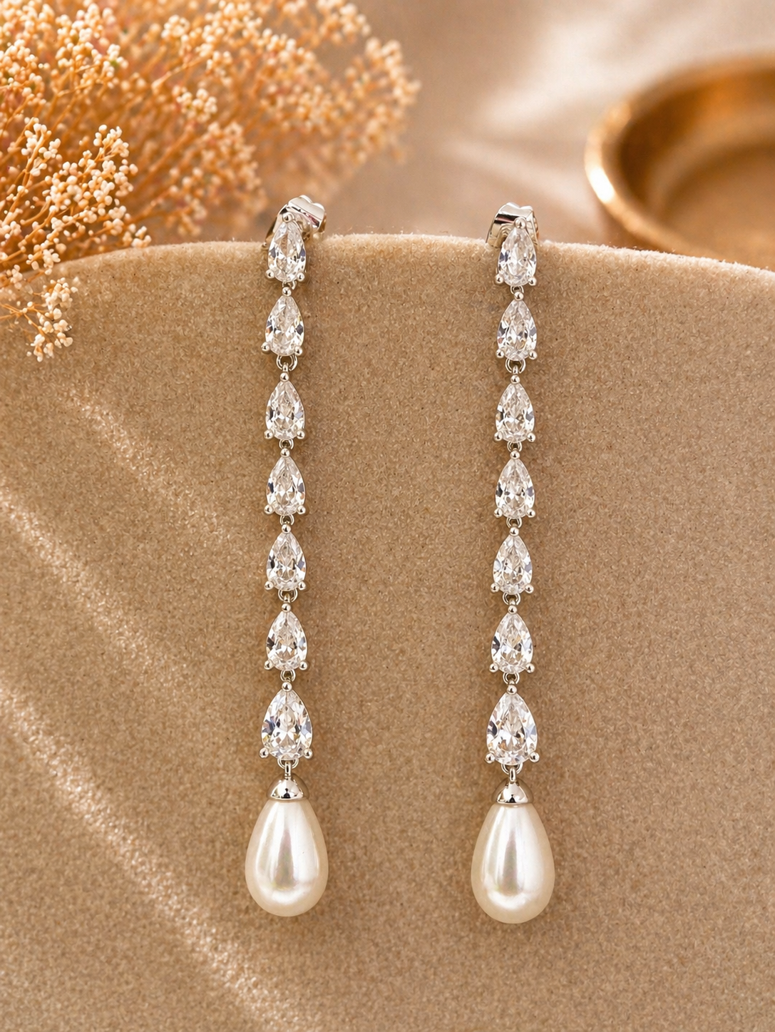 Chic Pearl Drops