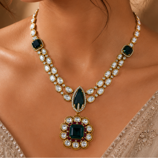 Opus Necklace Set