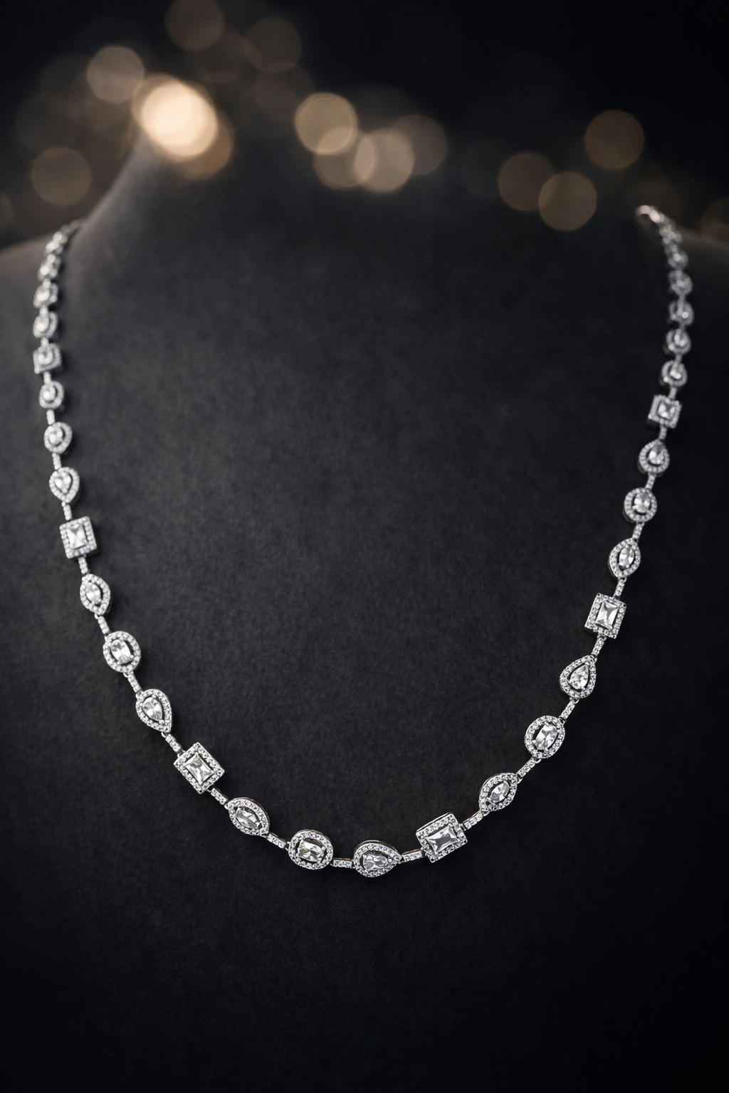 Vexa Necklace Set