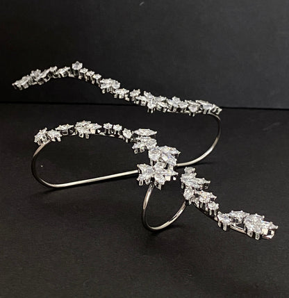Edge Hand Cuff