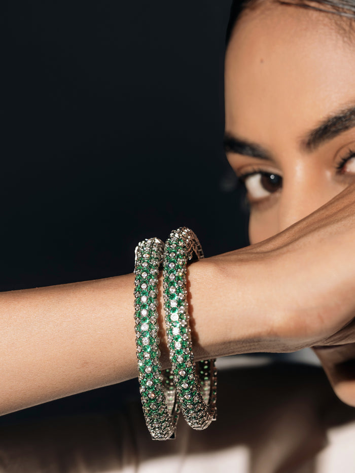 Serra Bangles