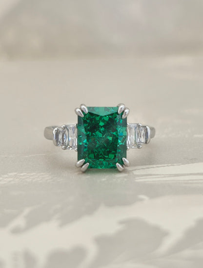 Mini Spark Ring