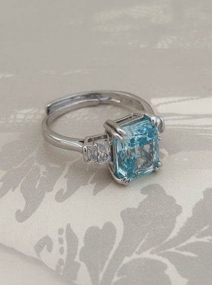 Mini Spark Ring