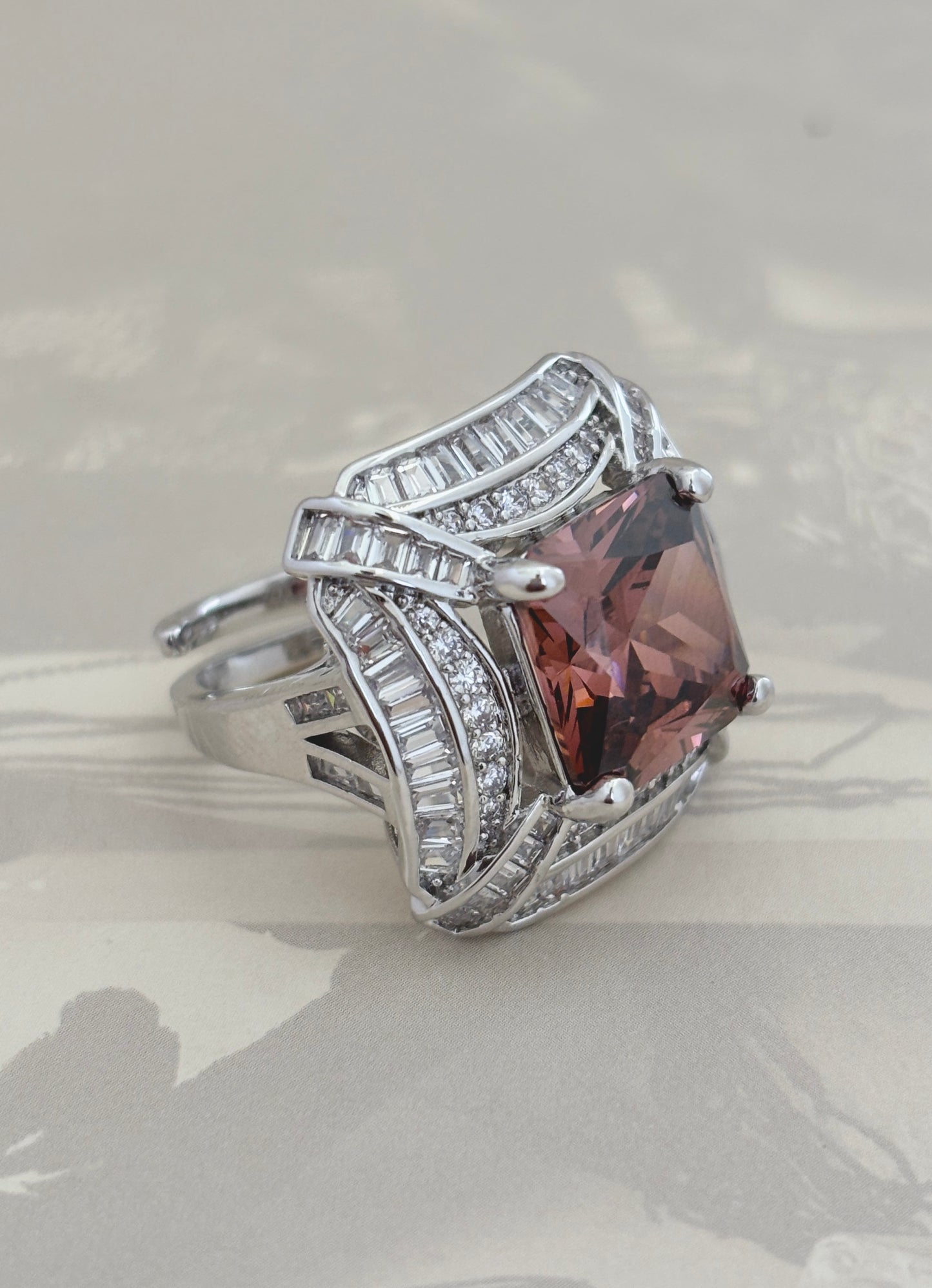 Grand Prism Ring