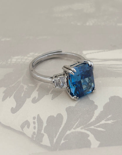Mini Spark Ring